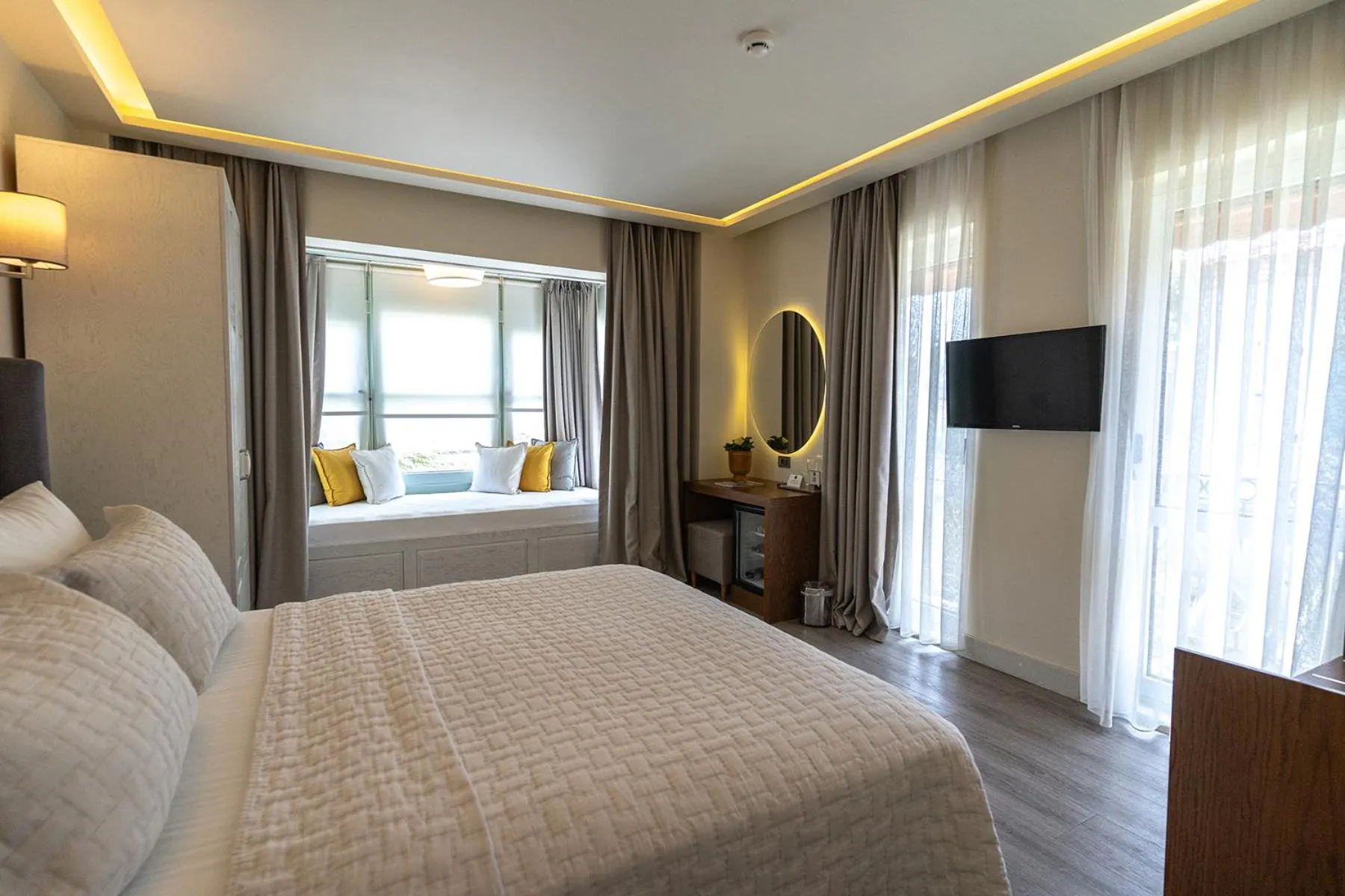 Bed in Casa Luna Hotel - Adult Only