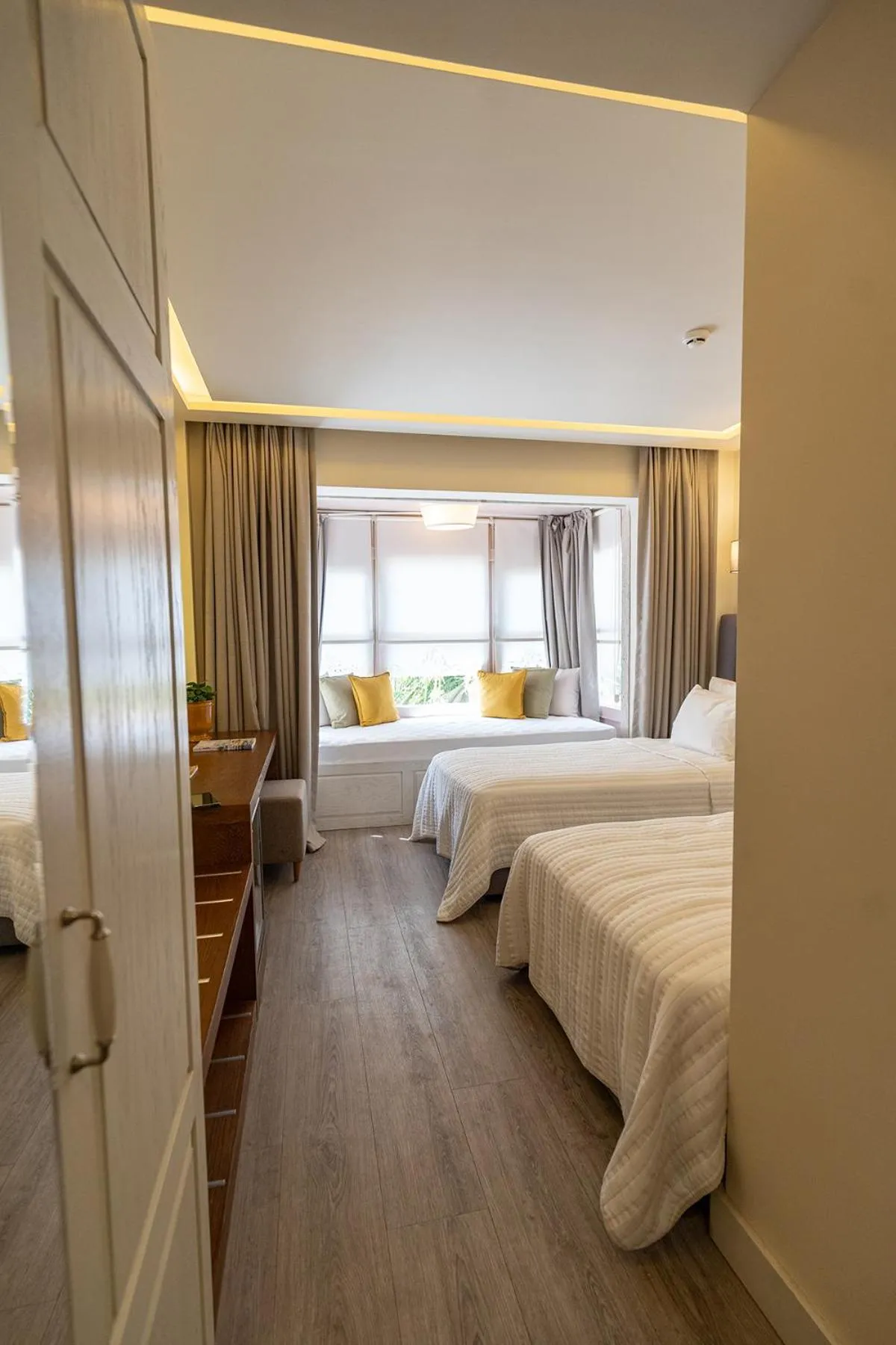 Bed in Casa Luna Hotel - Adult Only