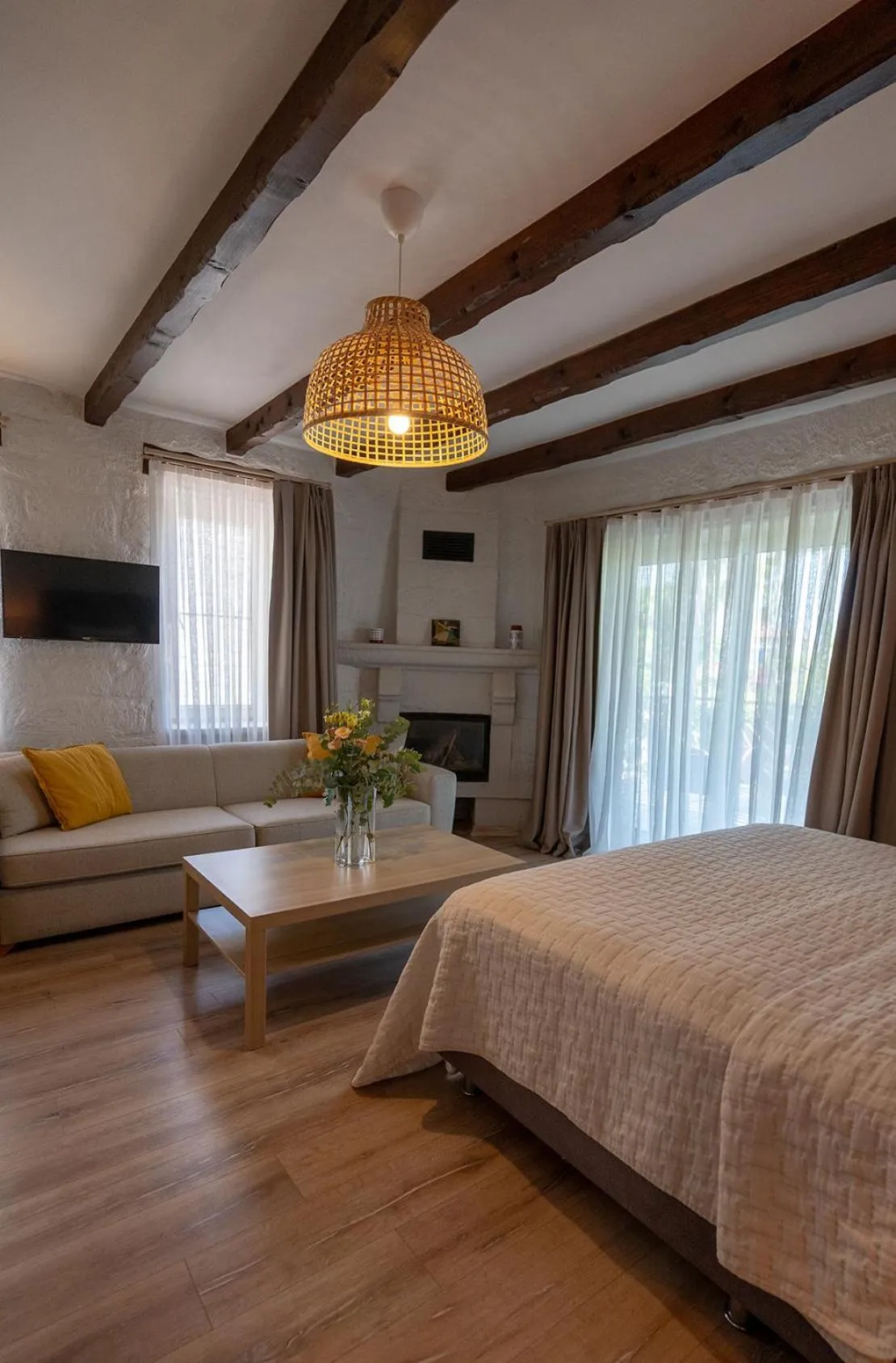 Bed in Casa Luna Hotel - Adult Only