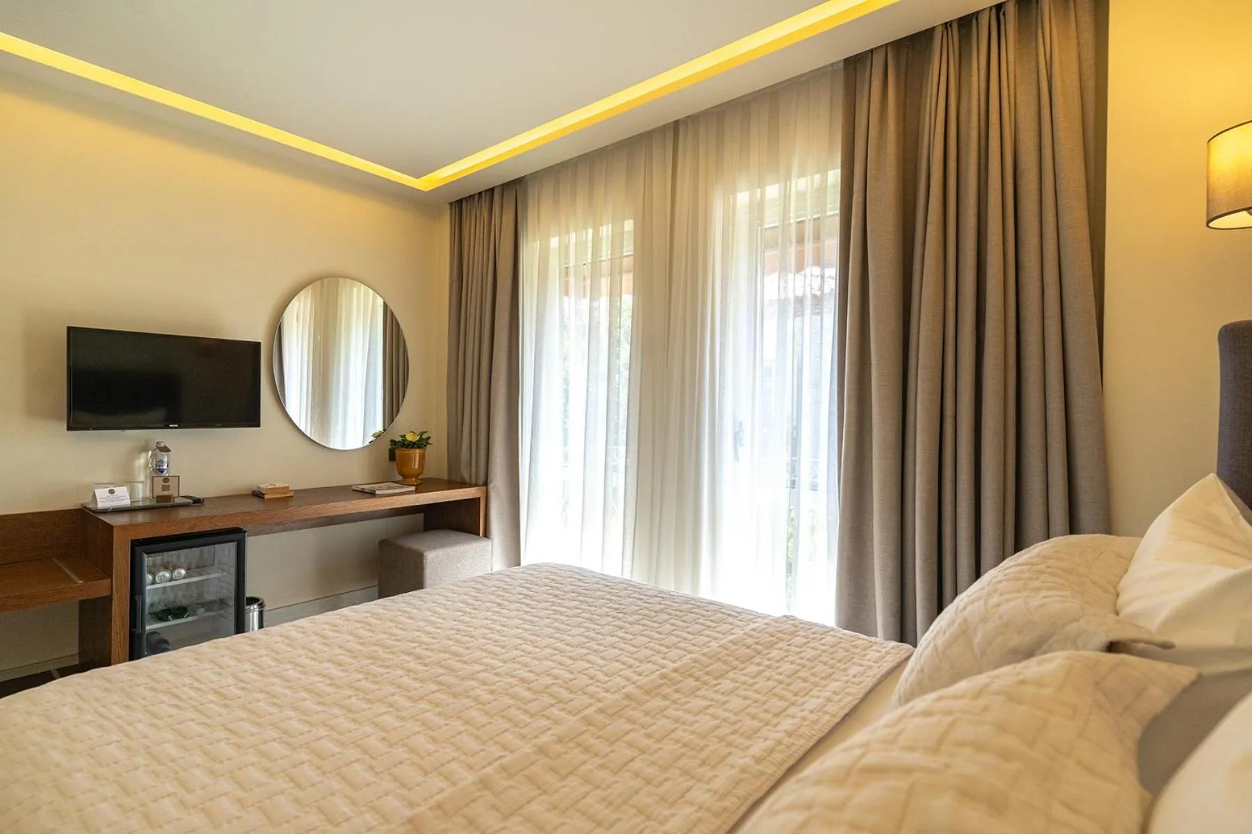 Bed in Casa Luna Hotel - Adult Only
