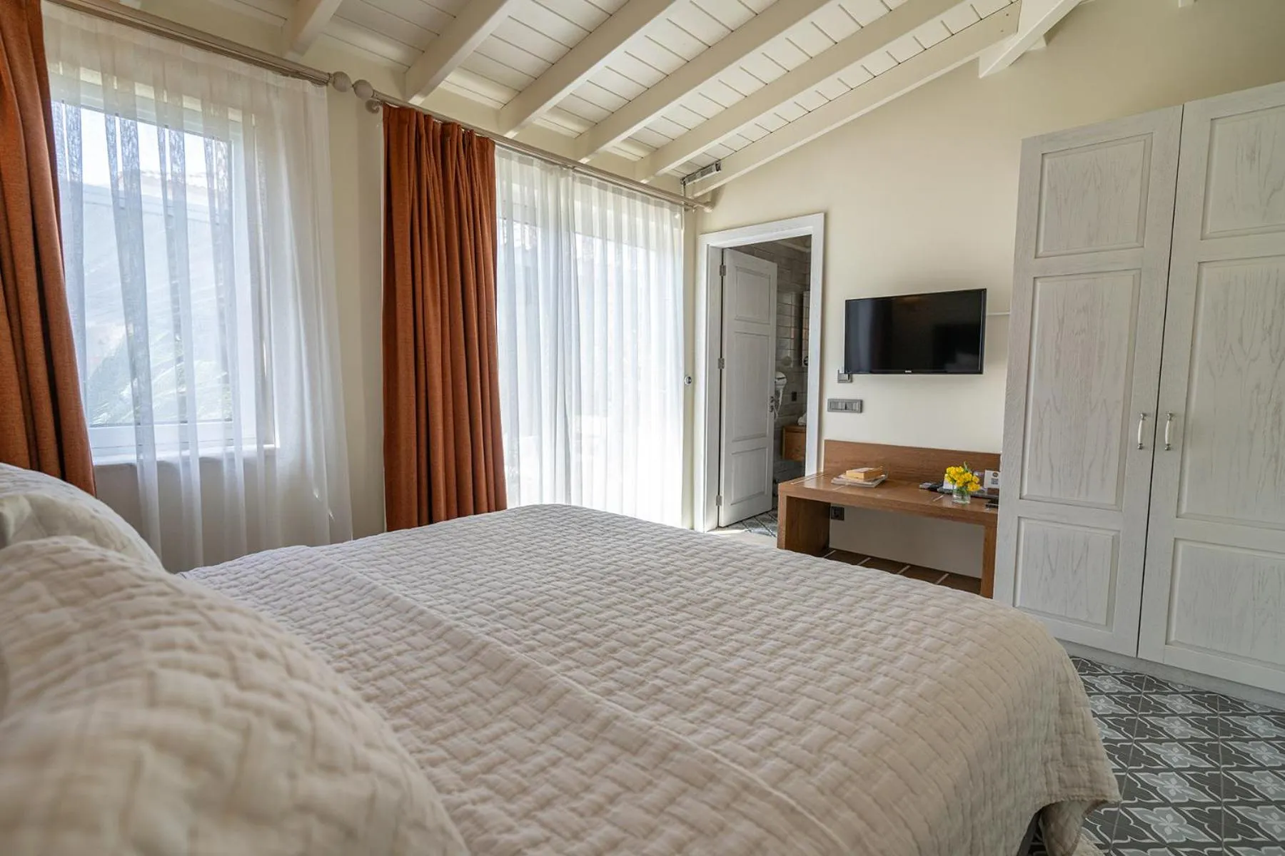 Bed in Casa Luna Hotel - Adult Only