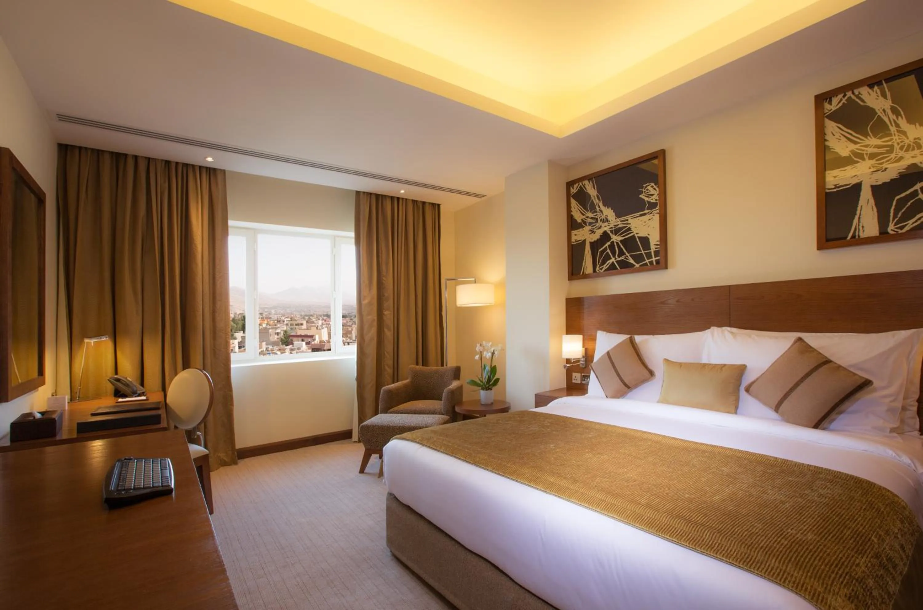 Bed in Copthorne Hotel Baranan