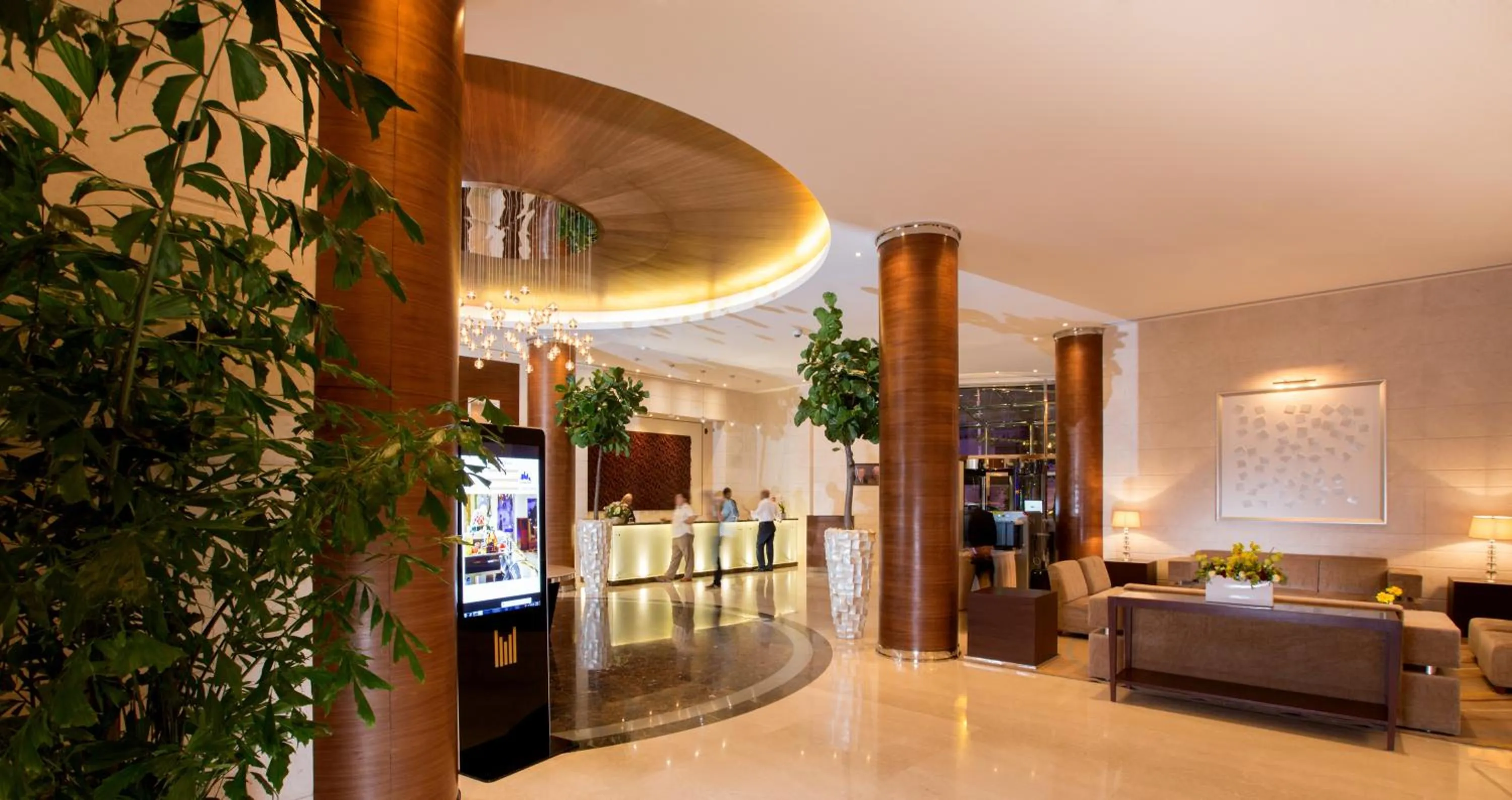 Lobby or reception in Copthorne Hotel Baranan