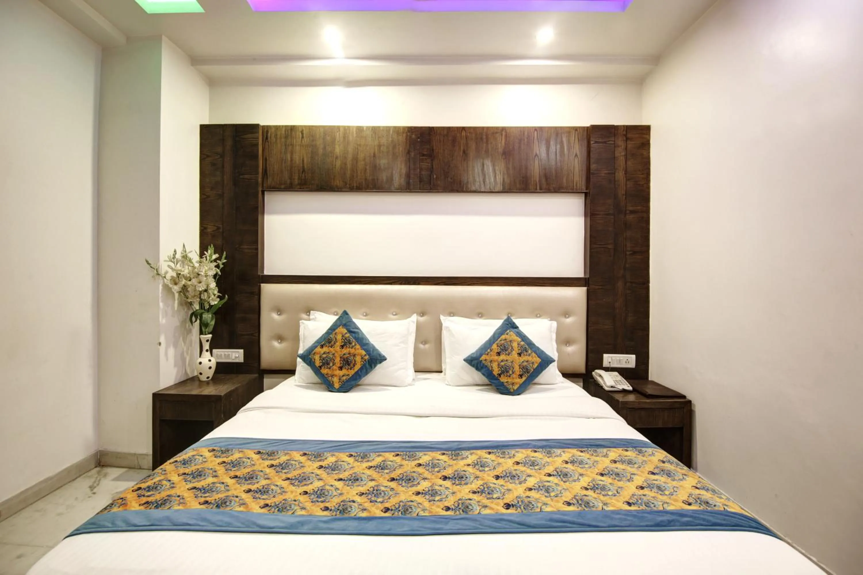 Bed in Hotel All Iz Well - Traveller Choice Award winner 2025