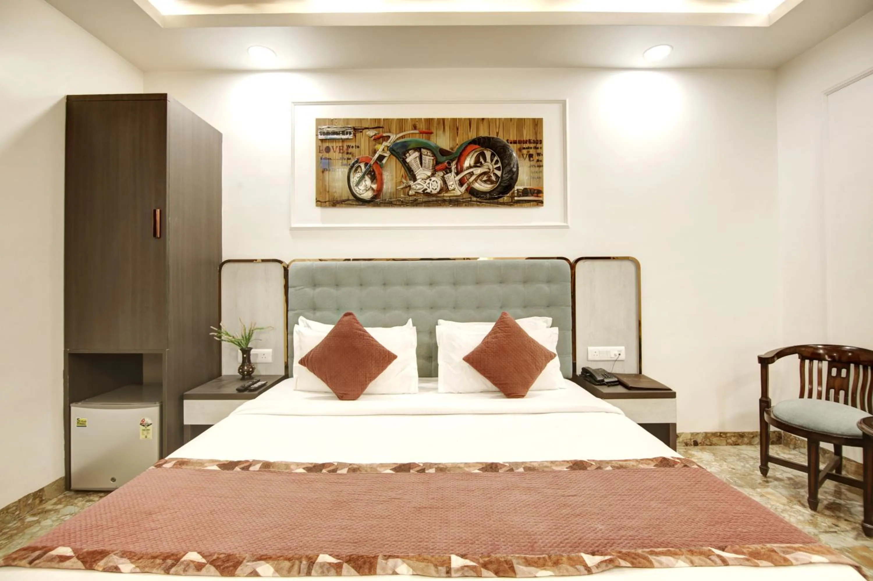 Bed in Hotel All Iz Well - Traveller Choice Award winner 2025