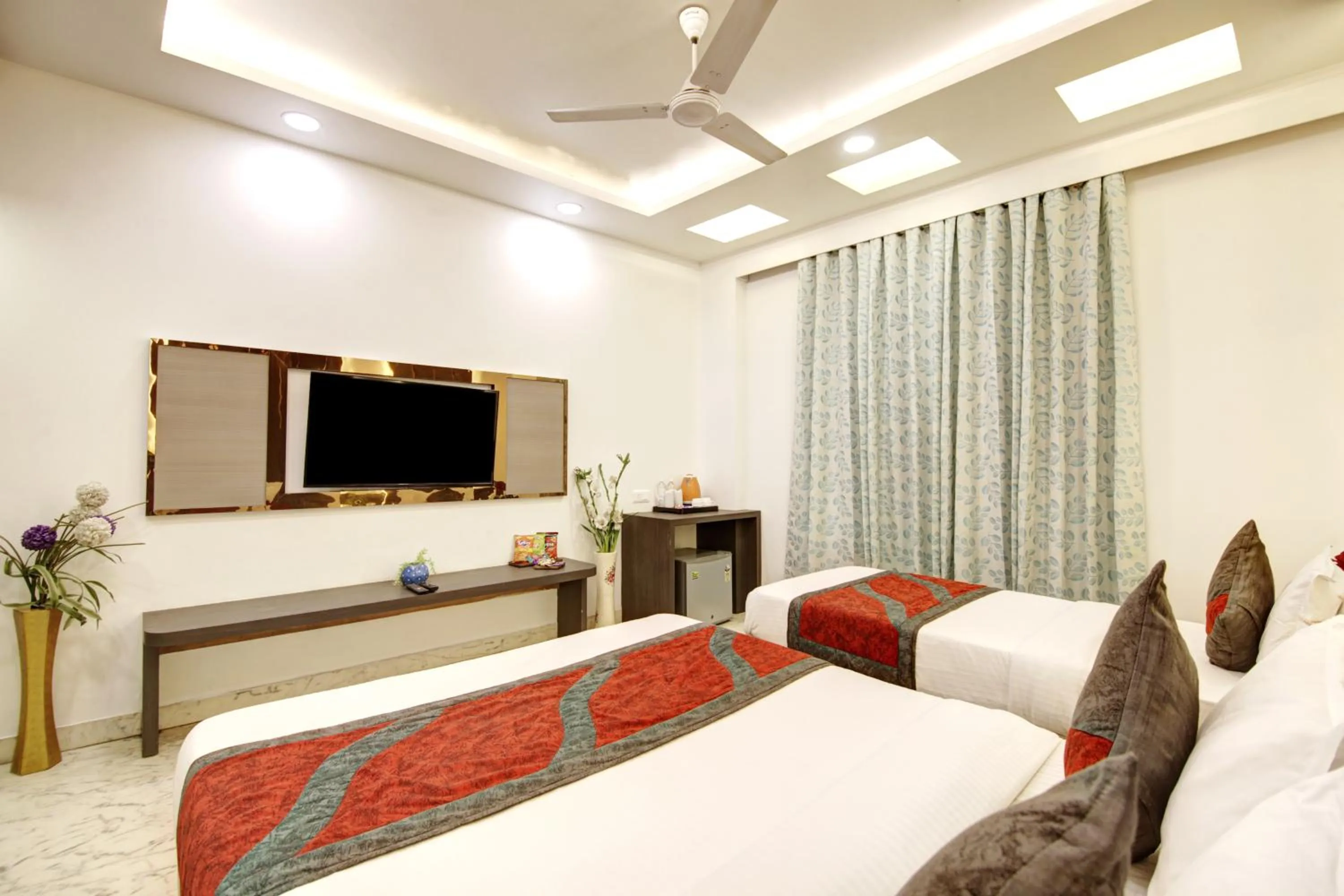 TV and multimedia, Bed in Hotel All Iz Well - Traveller Choice Award winner 2025