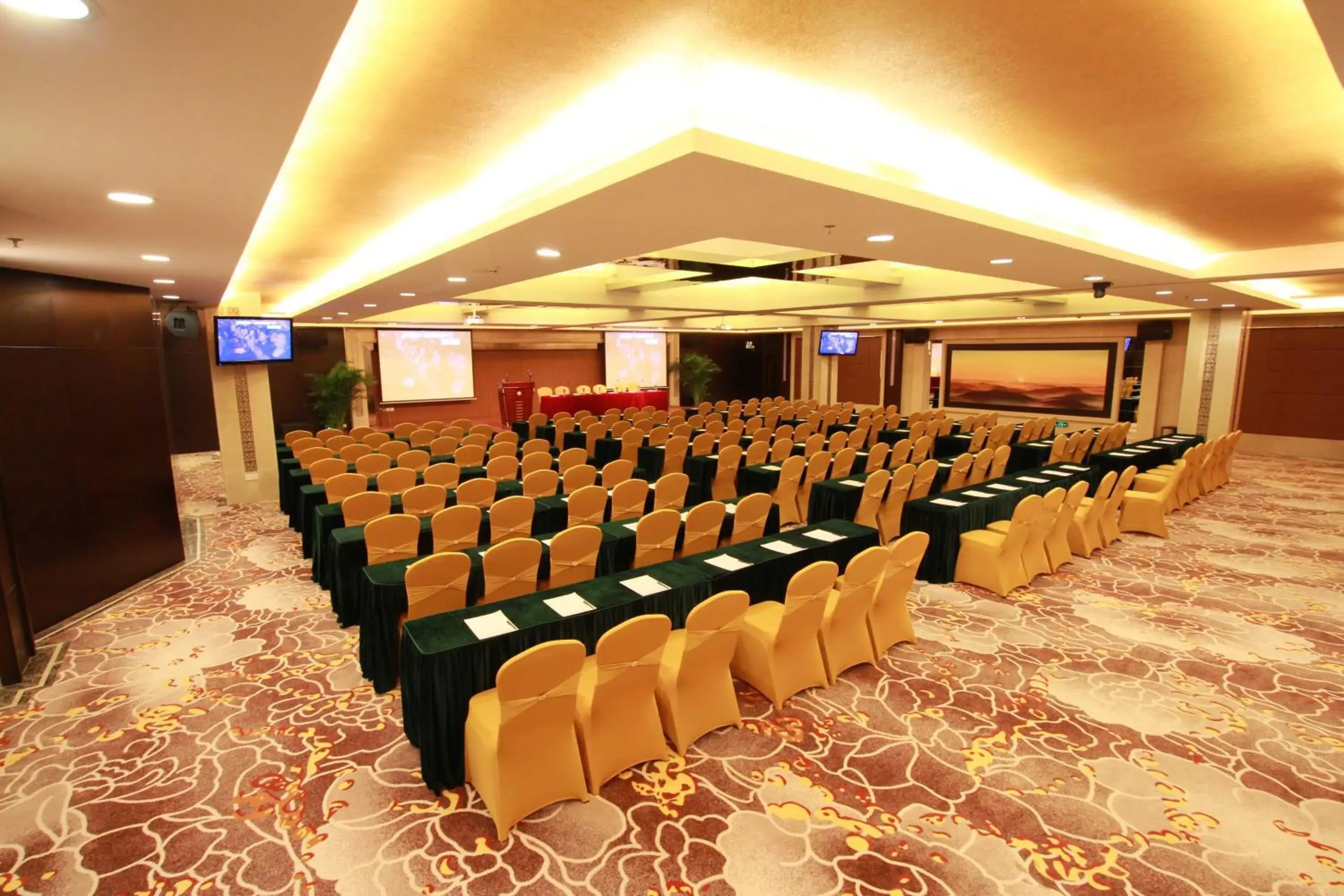 Meeting/conference room in Fortune Hotel