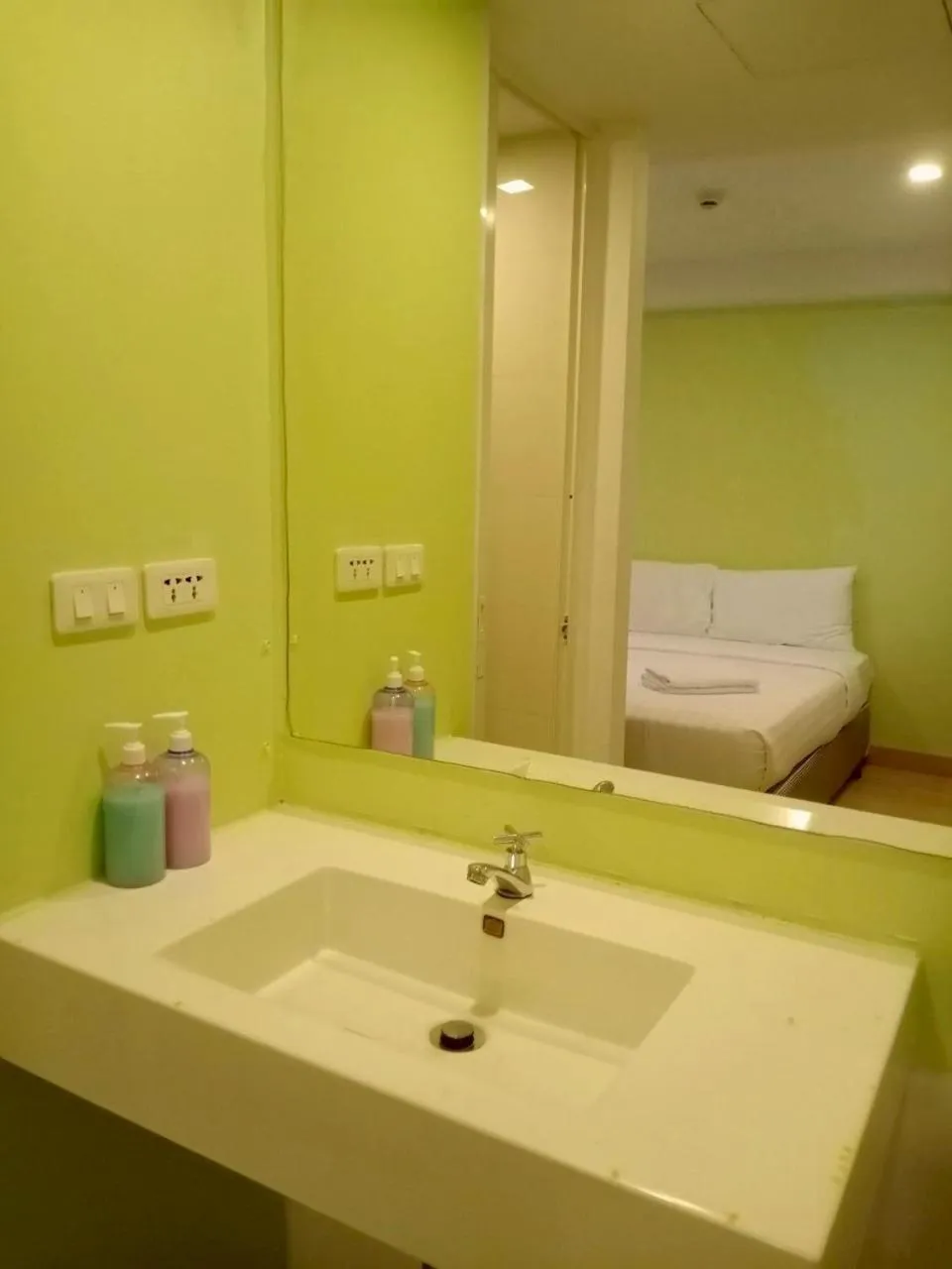 Bed in Nantra Chaweng Beach Hotel