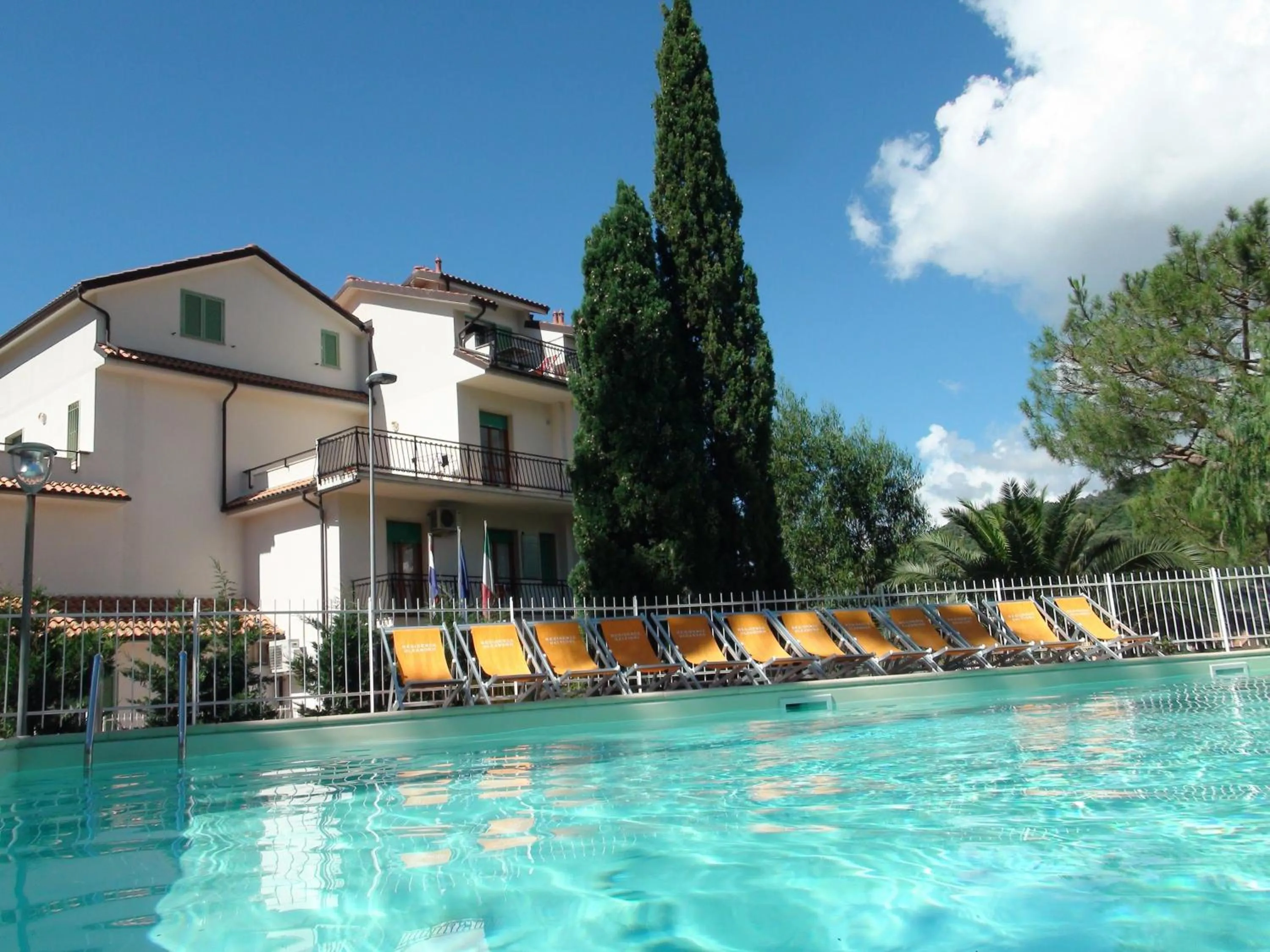 Facade/entrance in Residence Oleandro