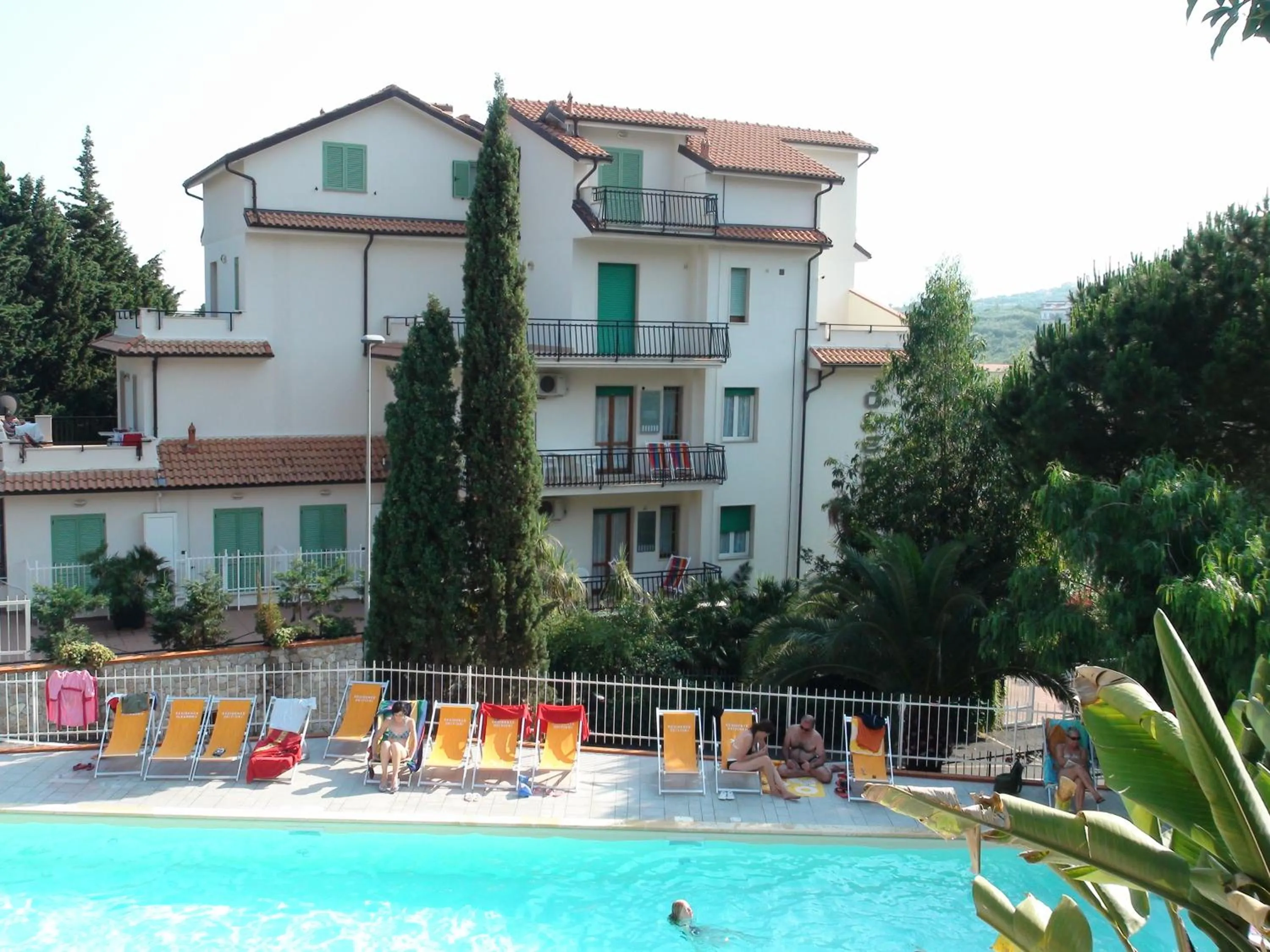 Facade/entrance in Residence Oleandro