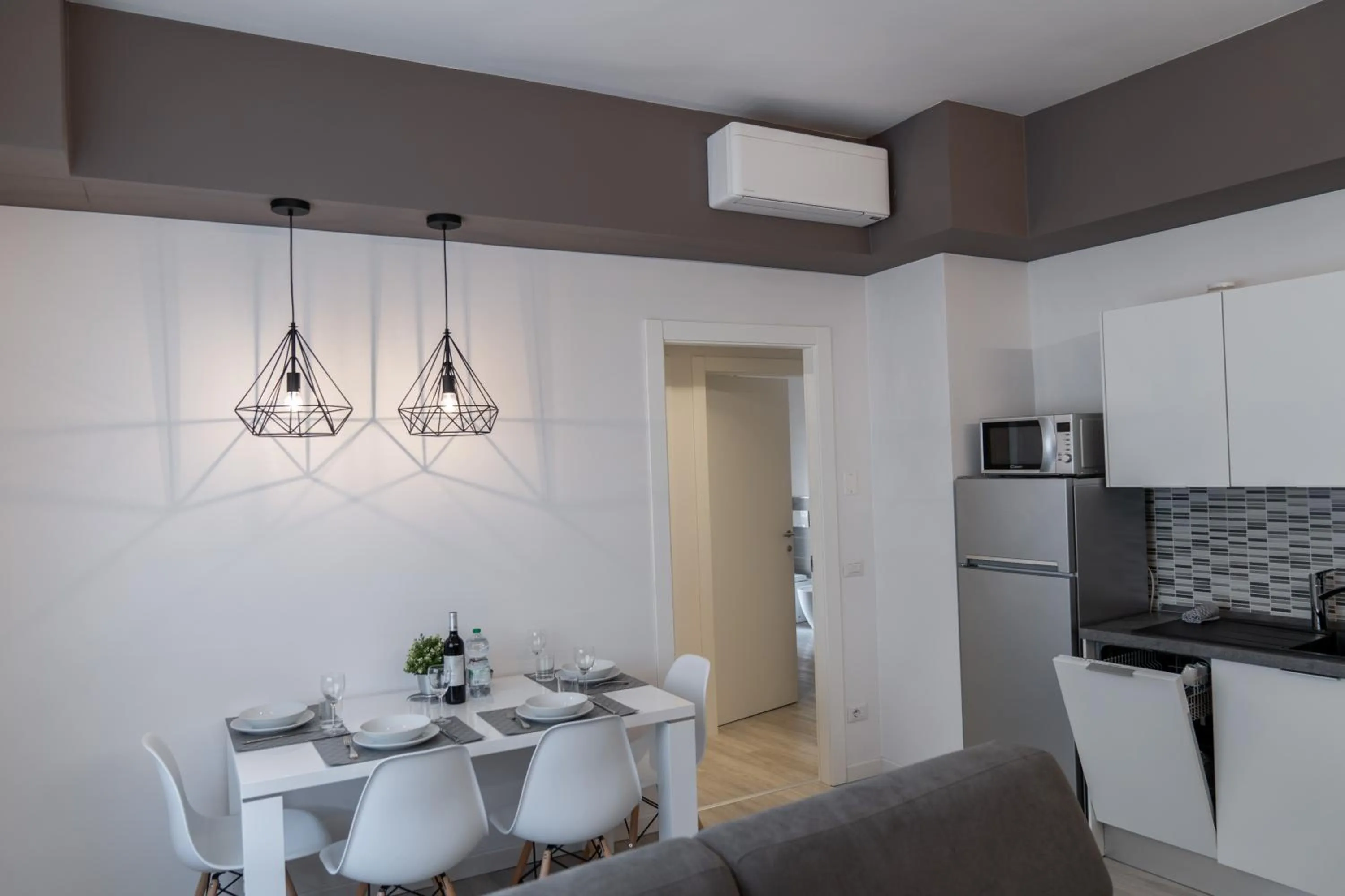 Communal lounge/ TV room in Dolce Notte Apartments