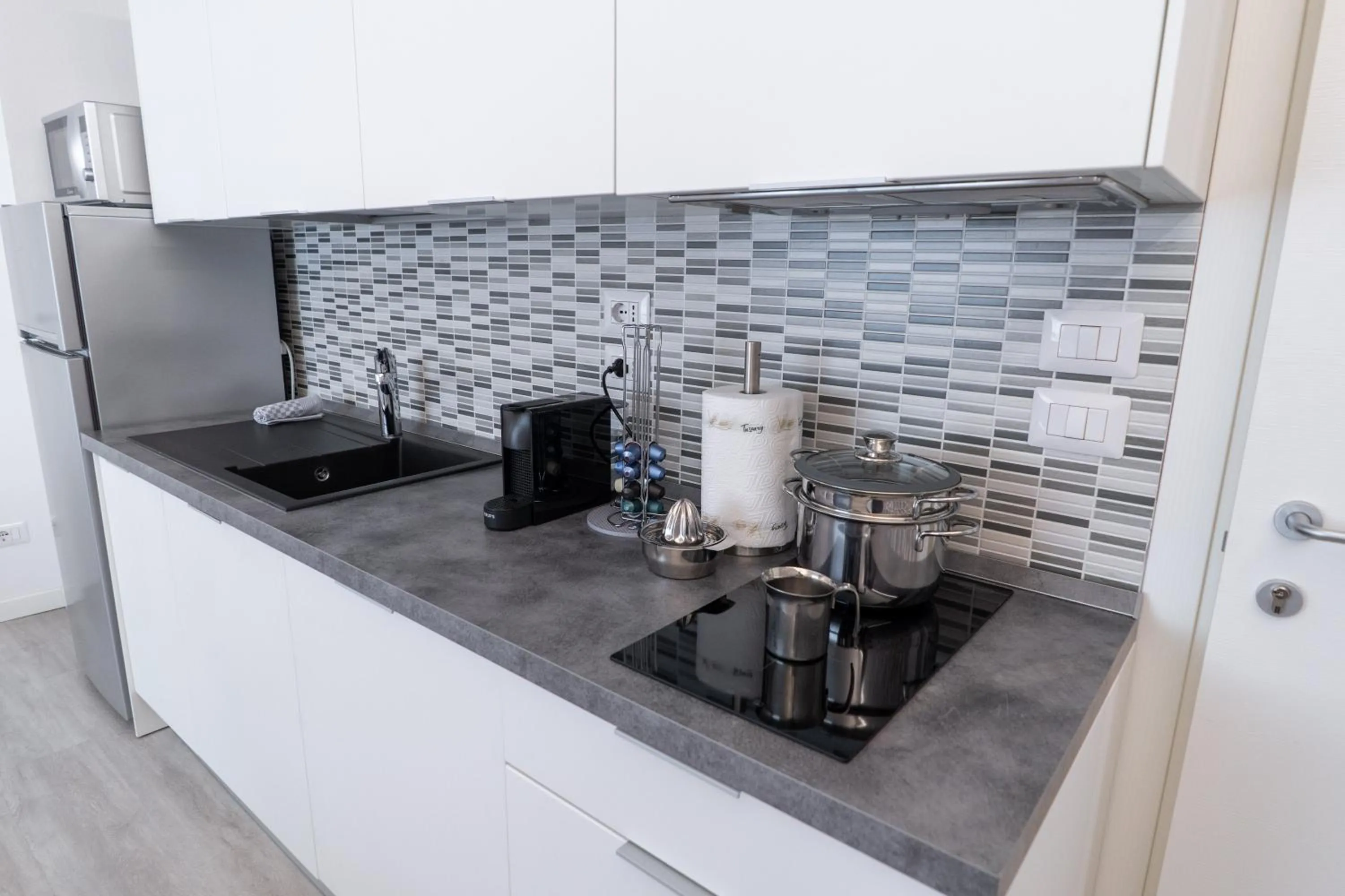 Communal kitchen in Dolce Notte Apartments