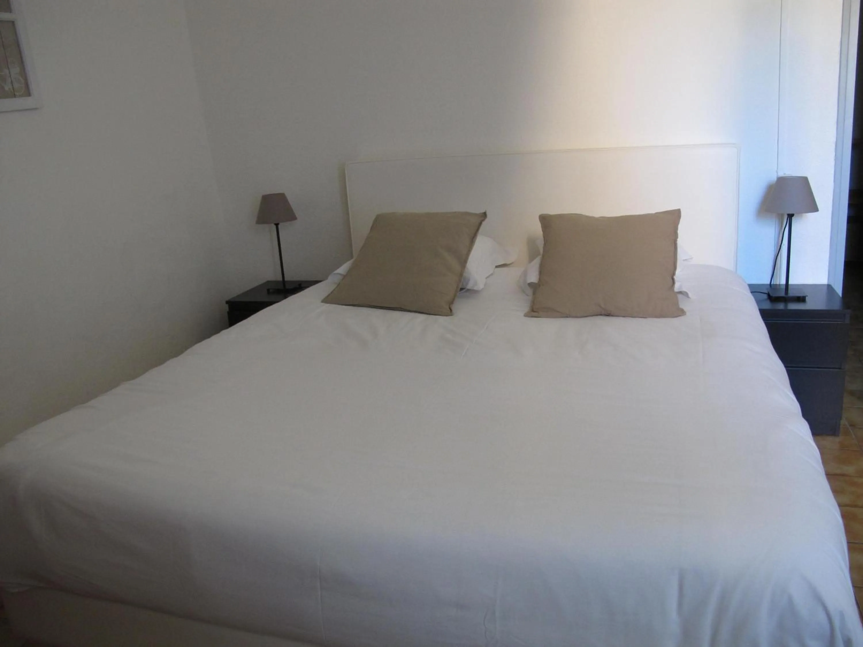 Bedroom, Bed in Le Guintrand