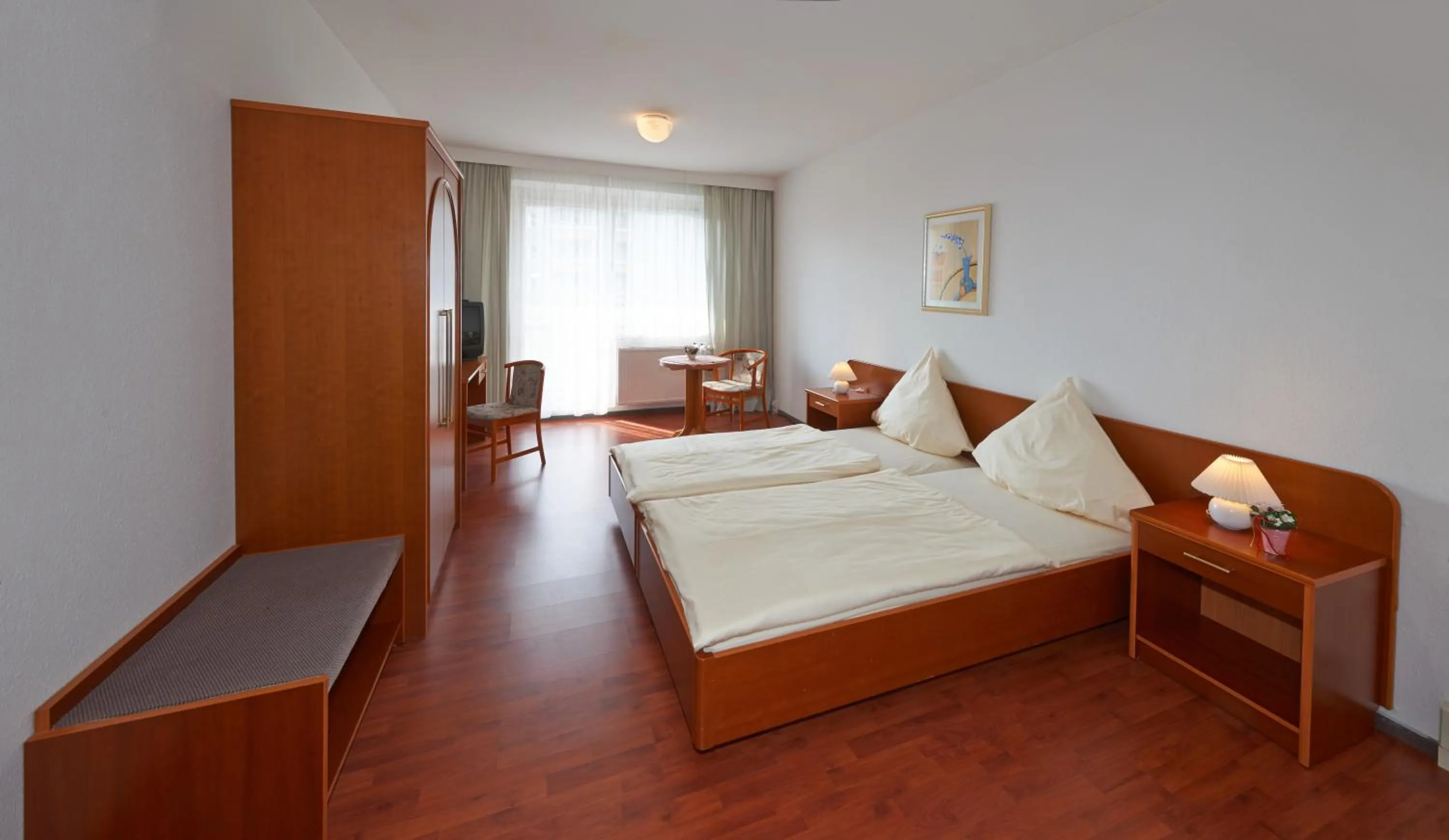 Photo of the whole room, Bed in Alpha Apparthotel leipzig-Rötha