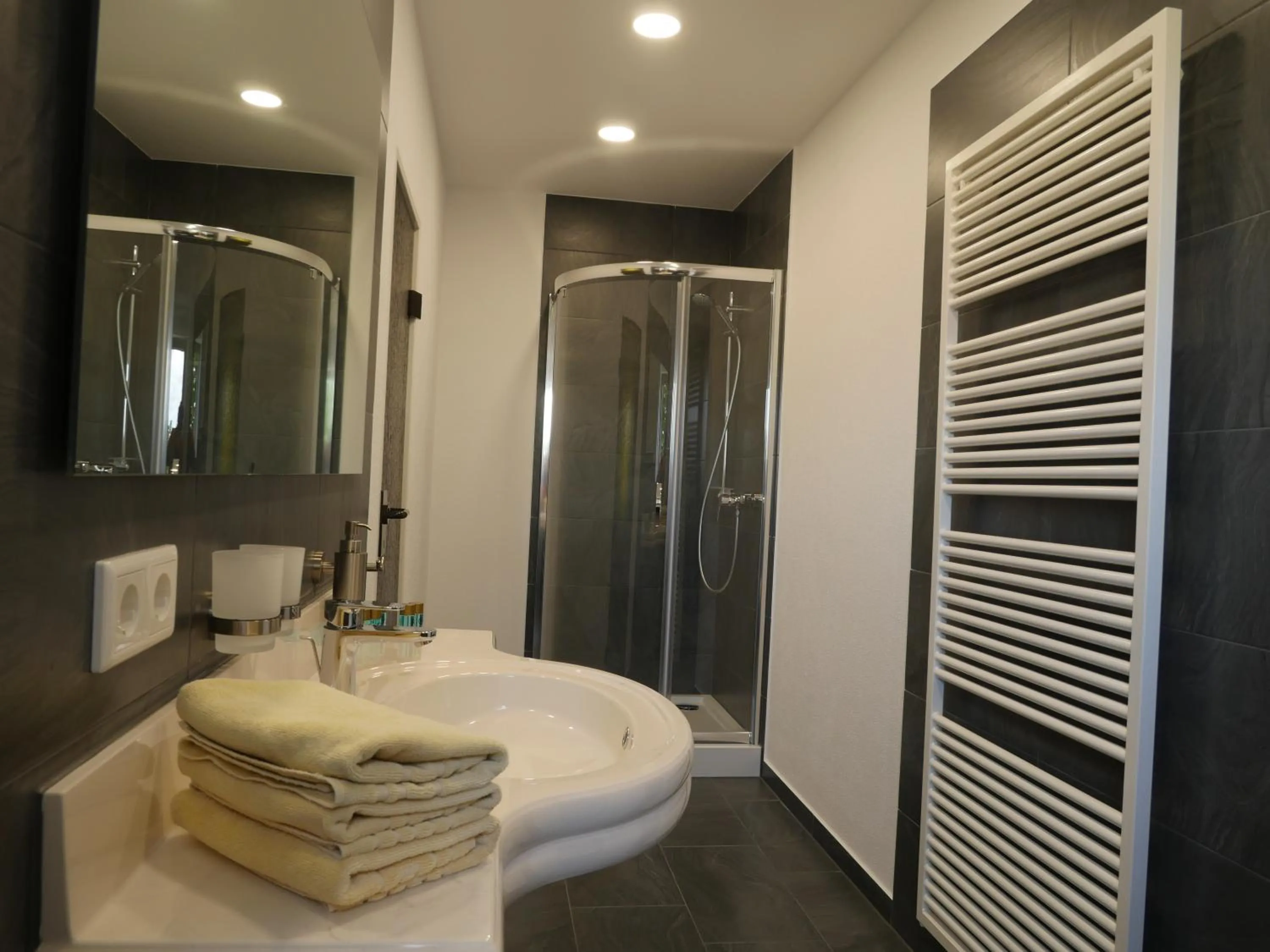 Shower in Hotel & Ristorante Positano