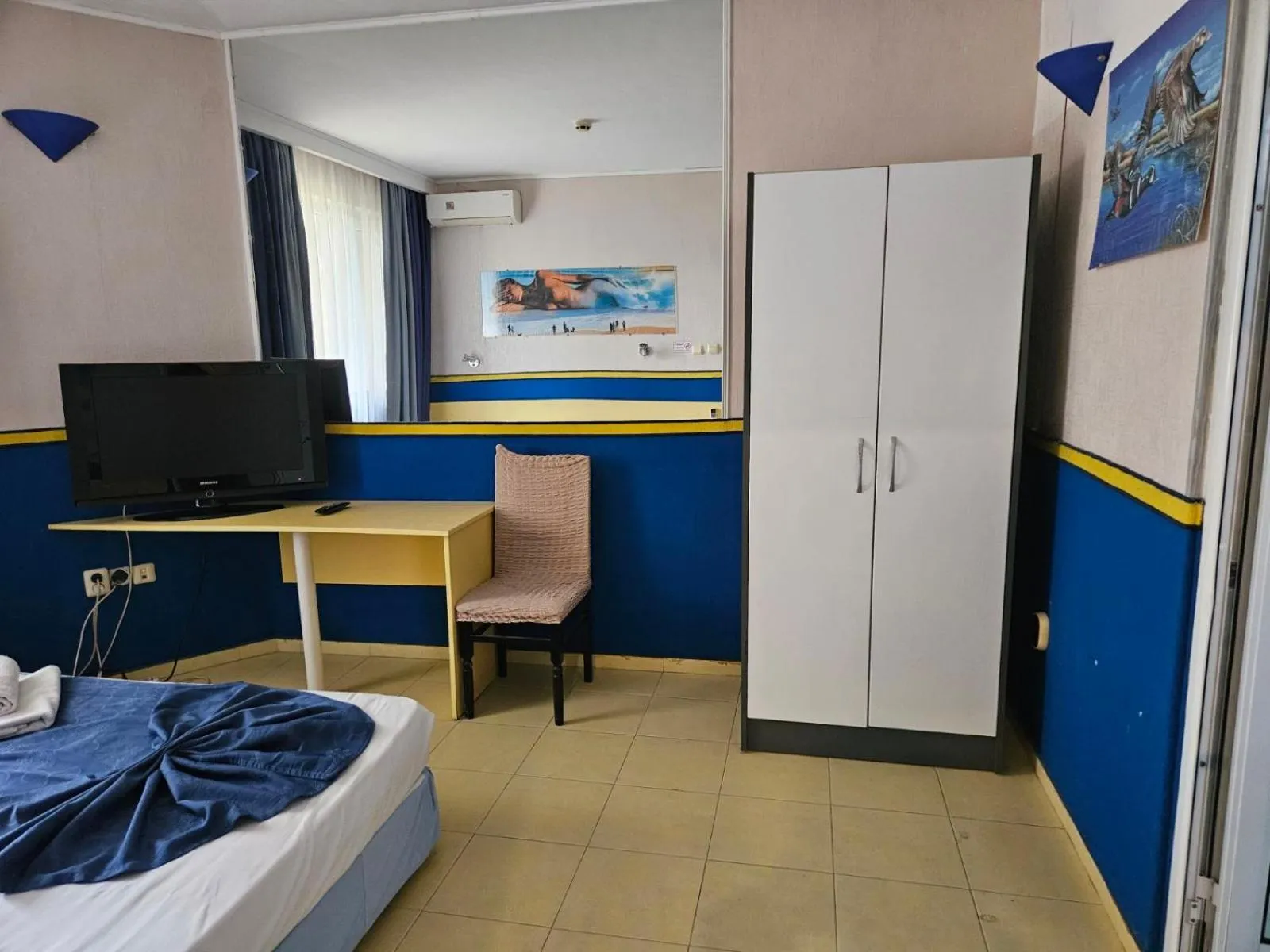 Bedroom, Bed in Paralax Hotel