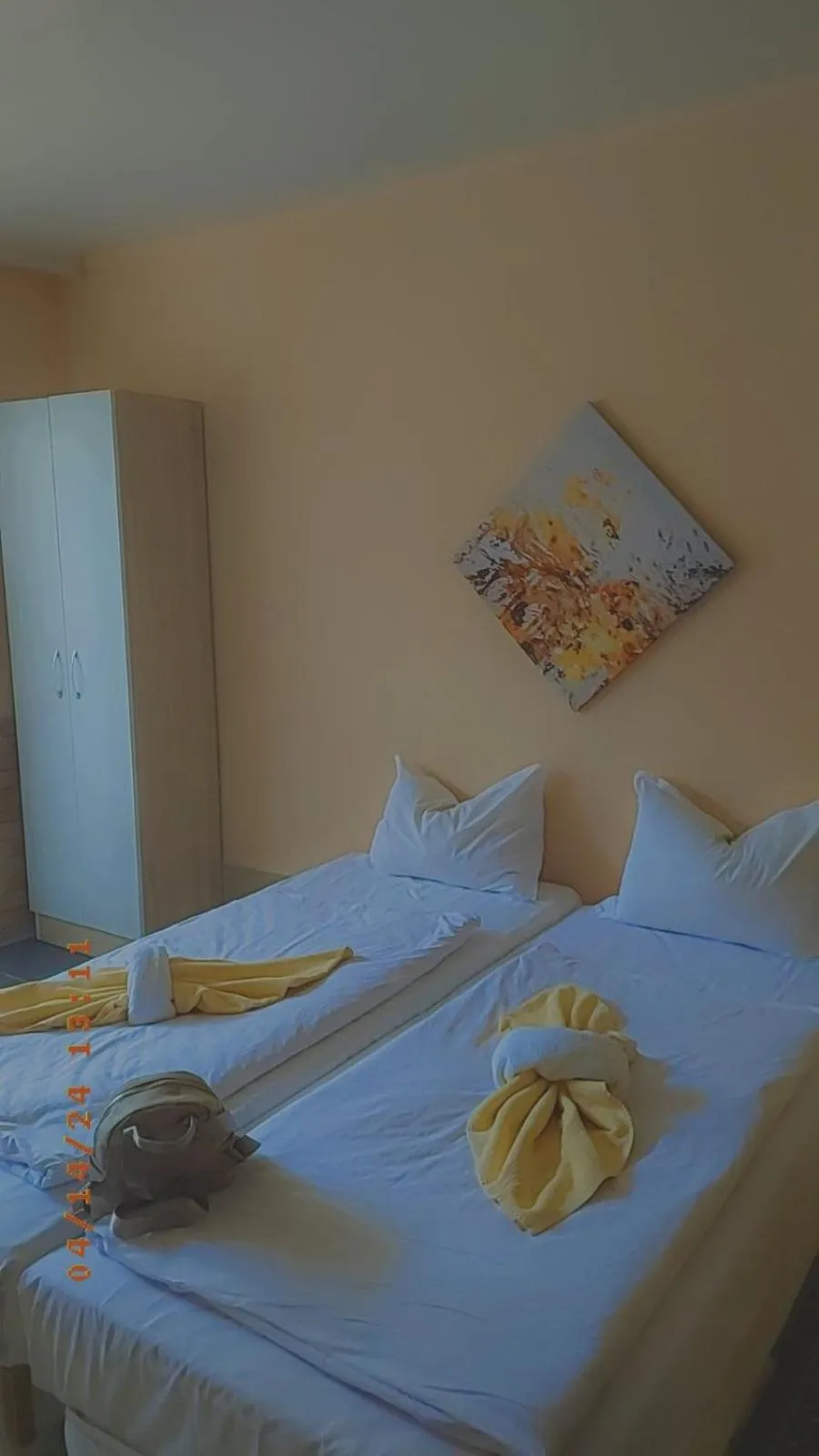 Bed in Paralax Hotel