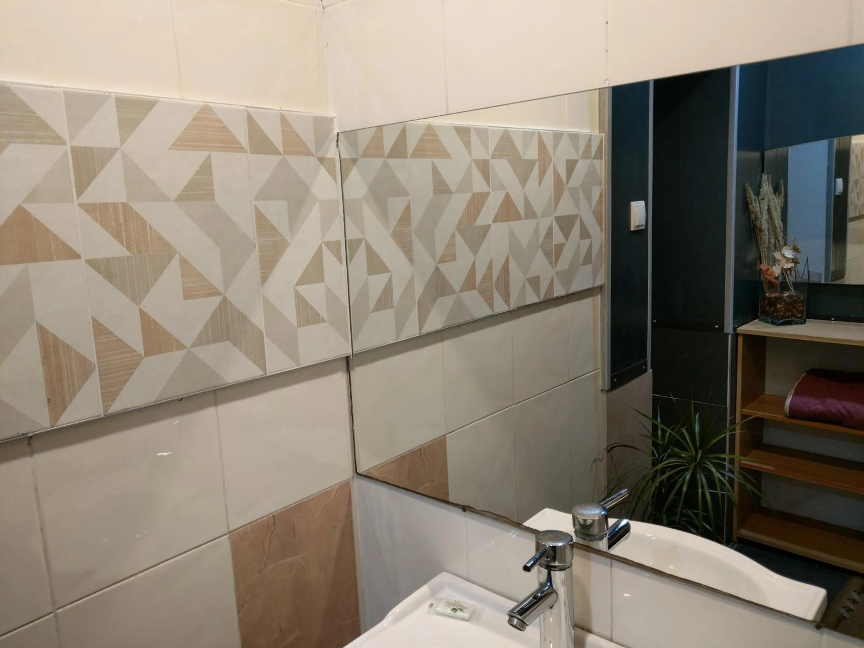 Bathroom in Paralax Hotel