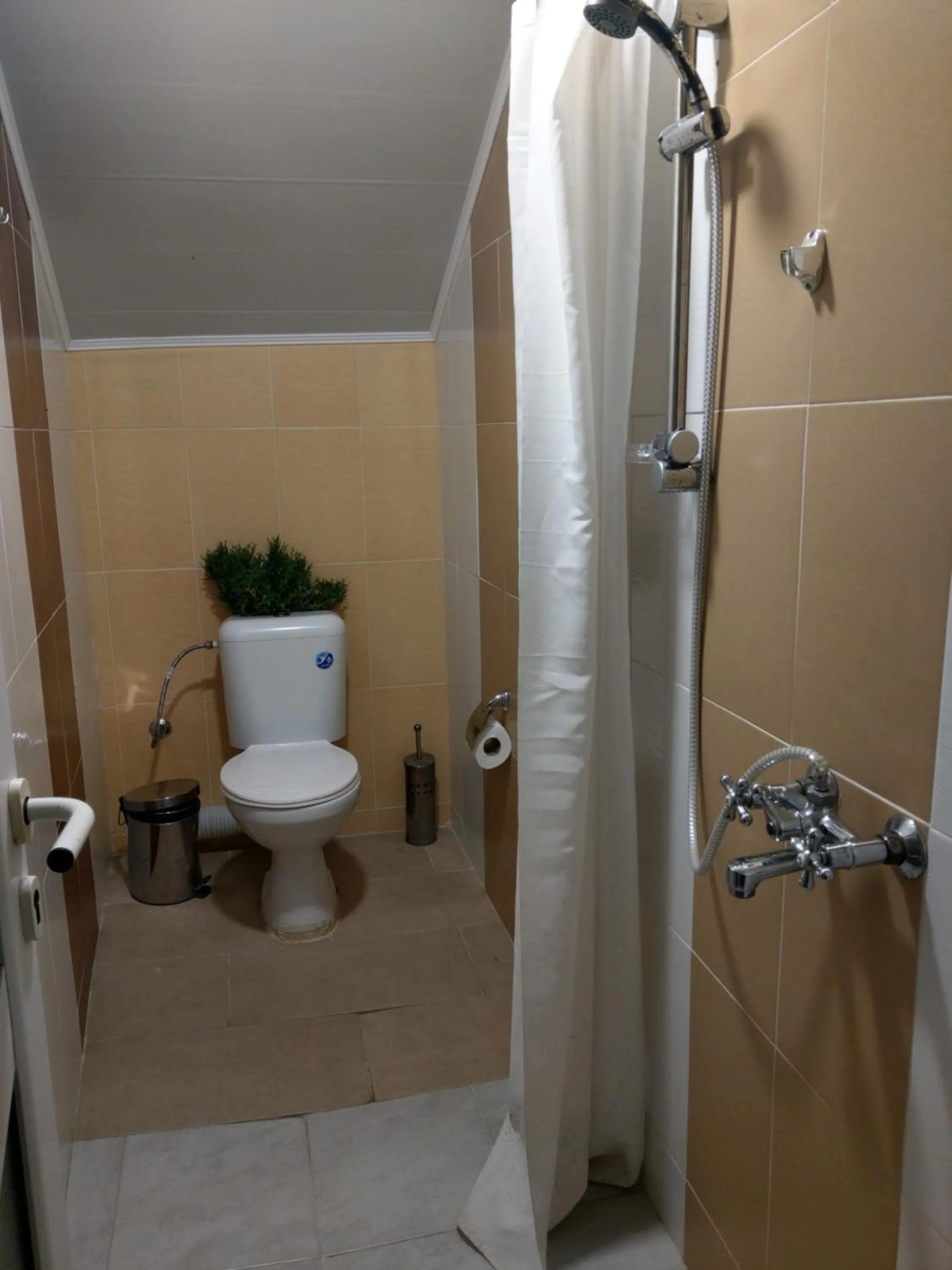 Bathroom in Paralax Hotel