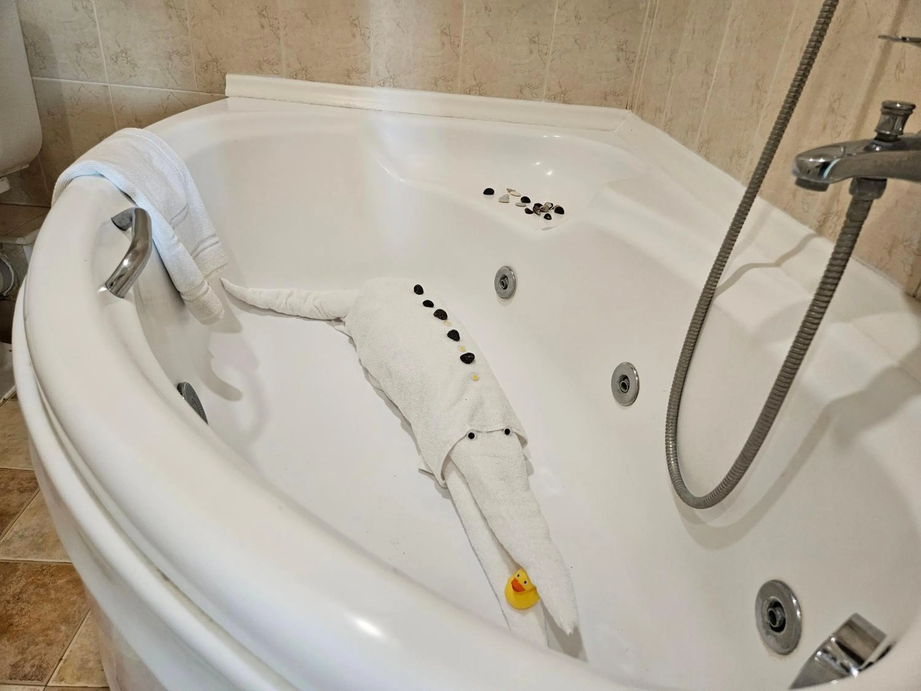 Bath in Paralax Hotel