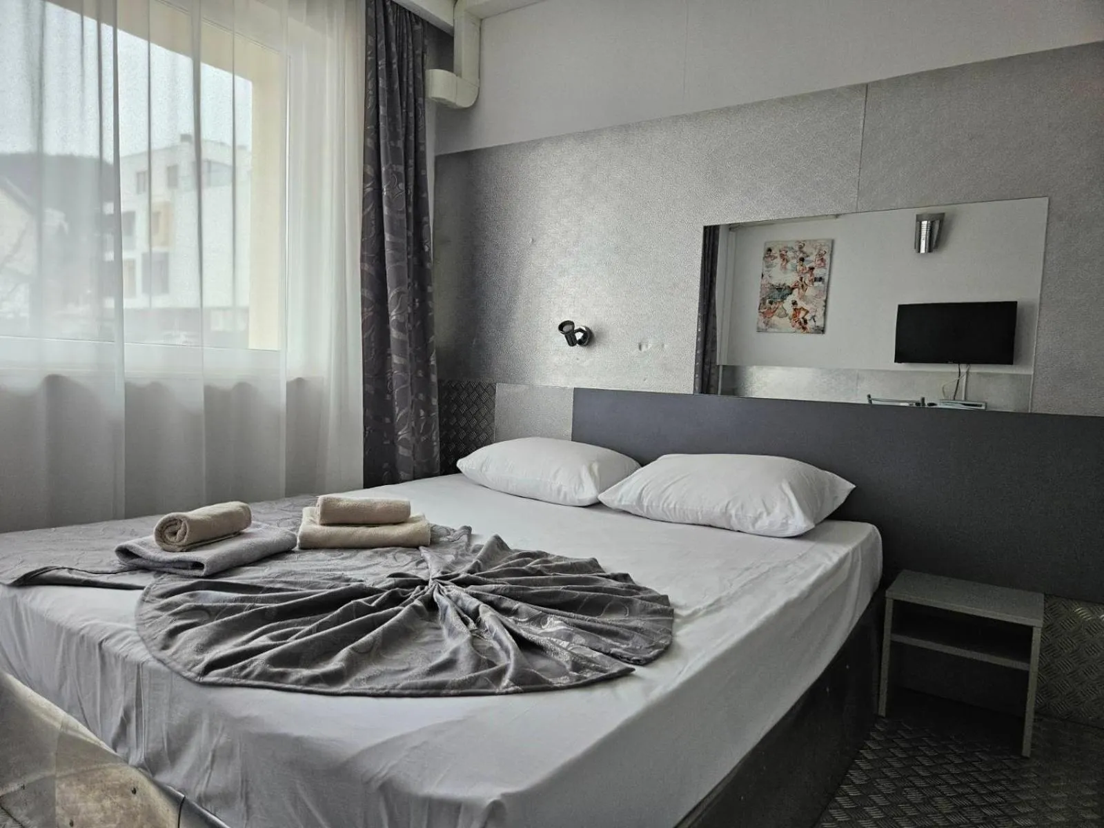 Bedroom, Bed in Paralax Hotel