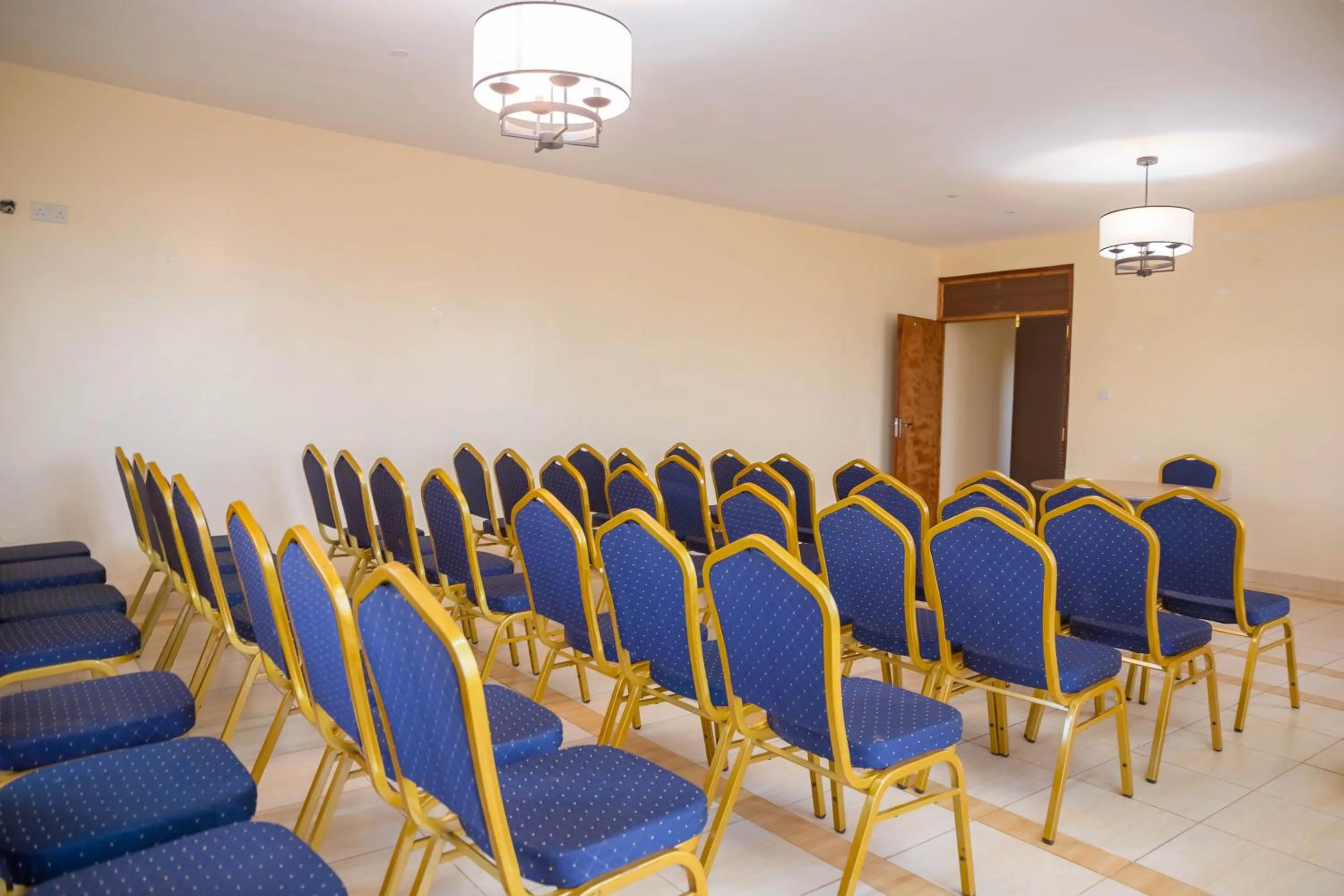 Meeting/conference room in Maple Inn Hotel