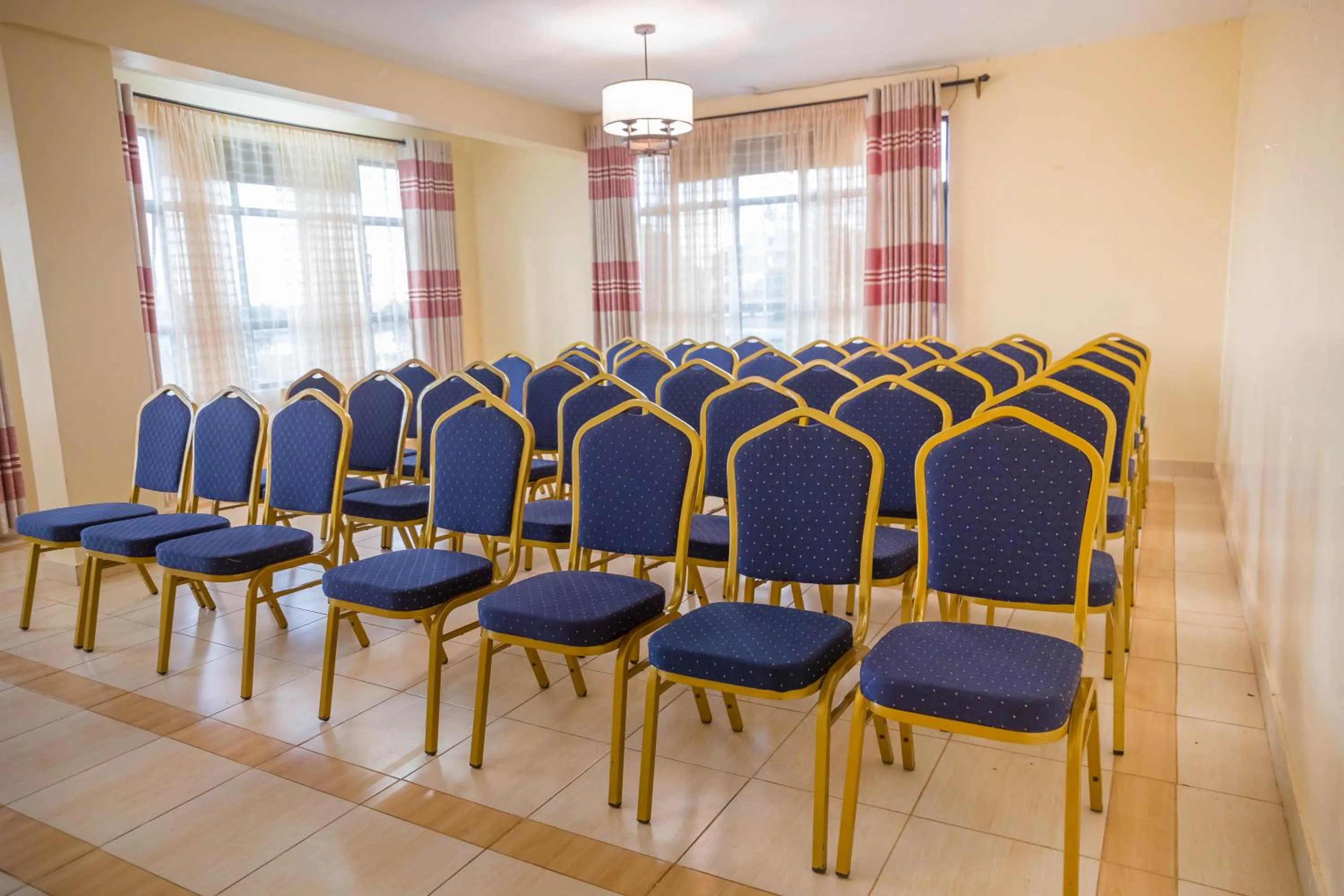 Meeting/conference room in Maple Inn Hotel