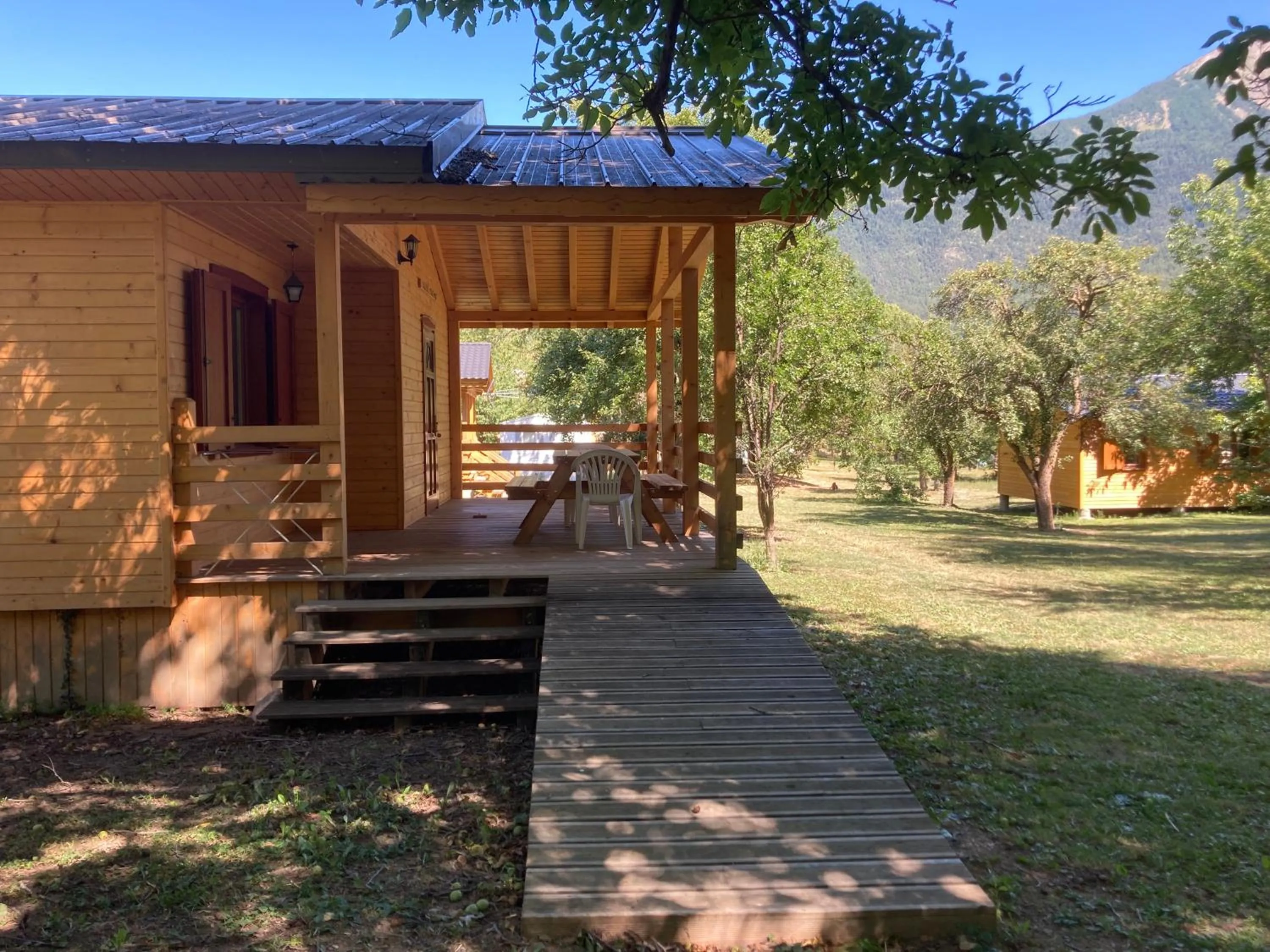 Camping, Hôtel De Plein Air Les Cariamas