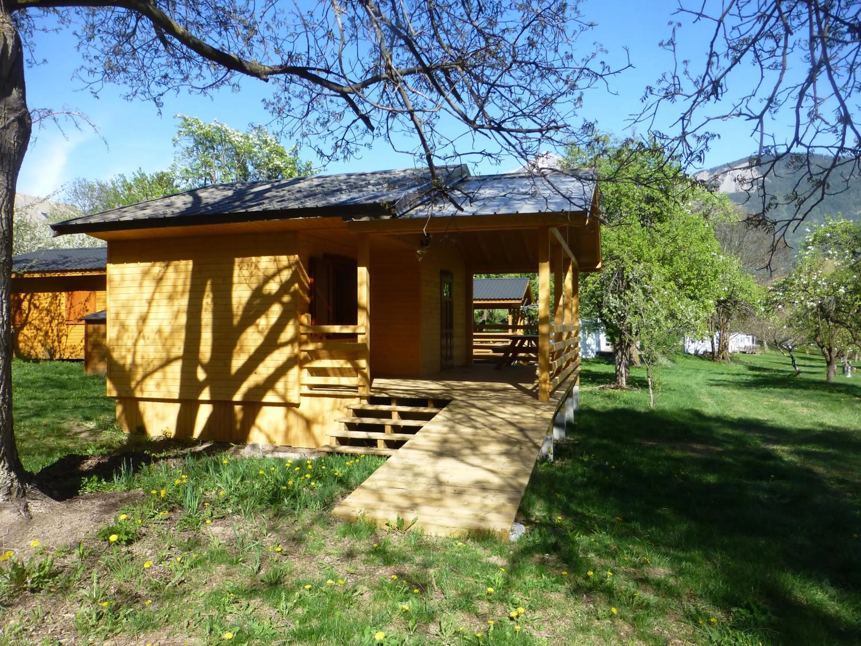 Facade/entrance in Camping, Hôtel De Plein Air Les Cariamas