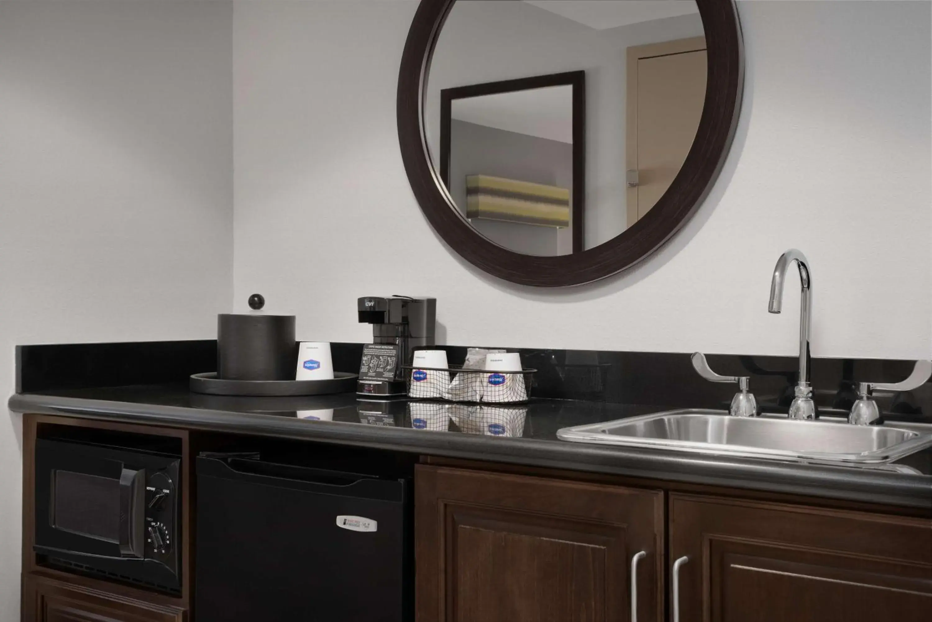 King Studio Suite - Non-Smoking in Hampton Inn & Suites-Knoxville/North I-75 King Studio Suite - Non-Smoking in Hampton Inn & Suites-Knoxville/North I-75