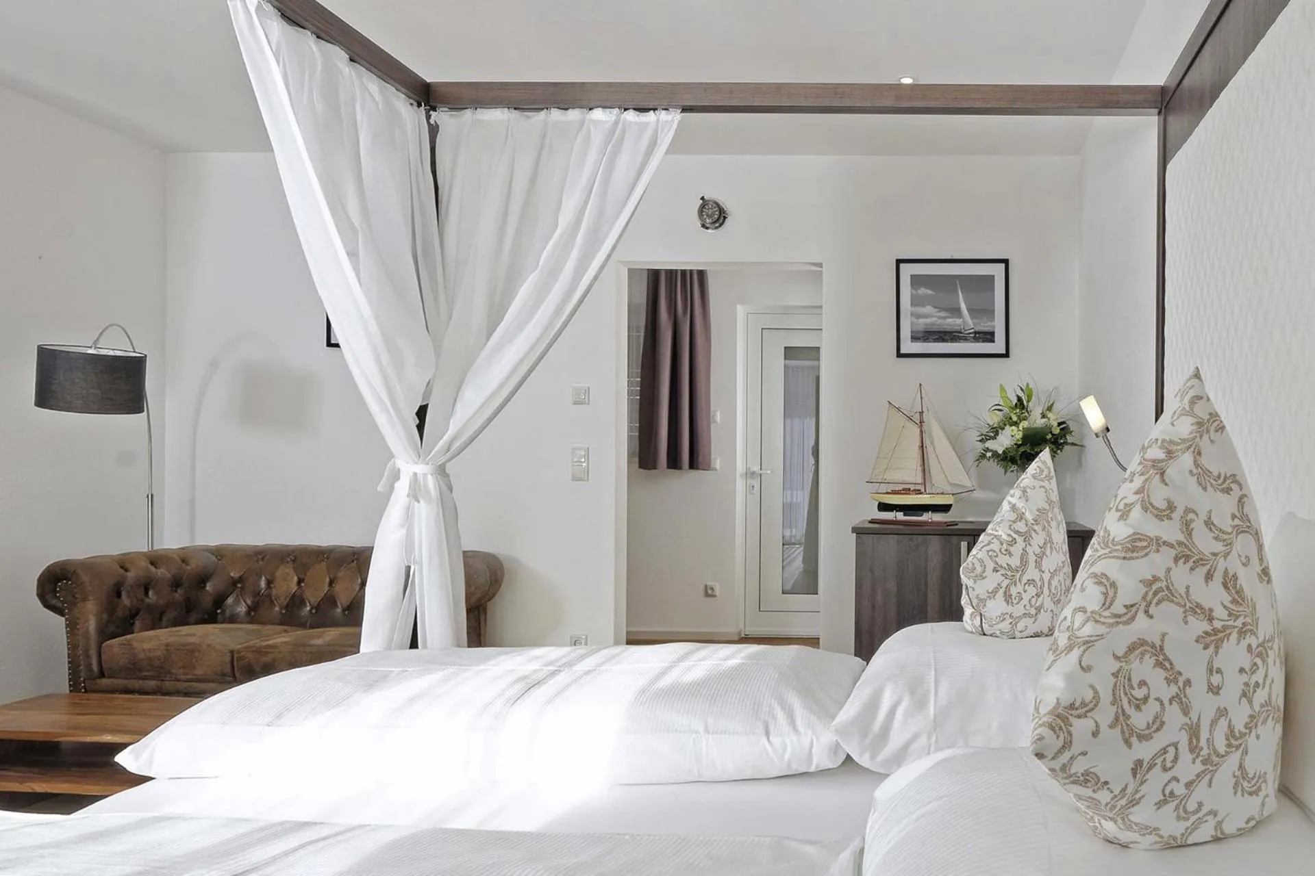 Bed in Hotel ChiemseePanorama