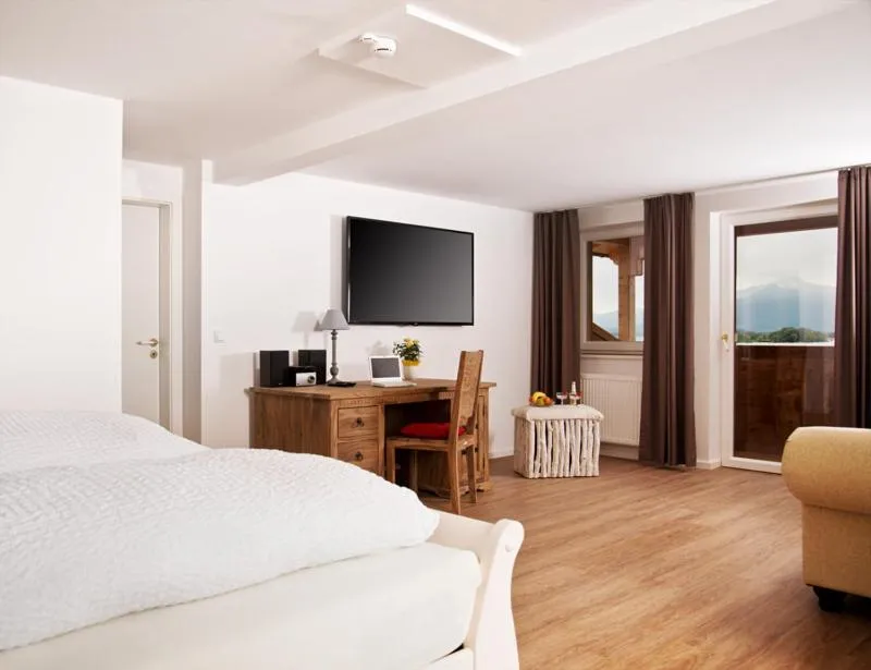 Superior 2-Bedroom Suite in Hotel ChiemseePanorama