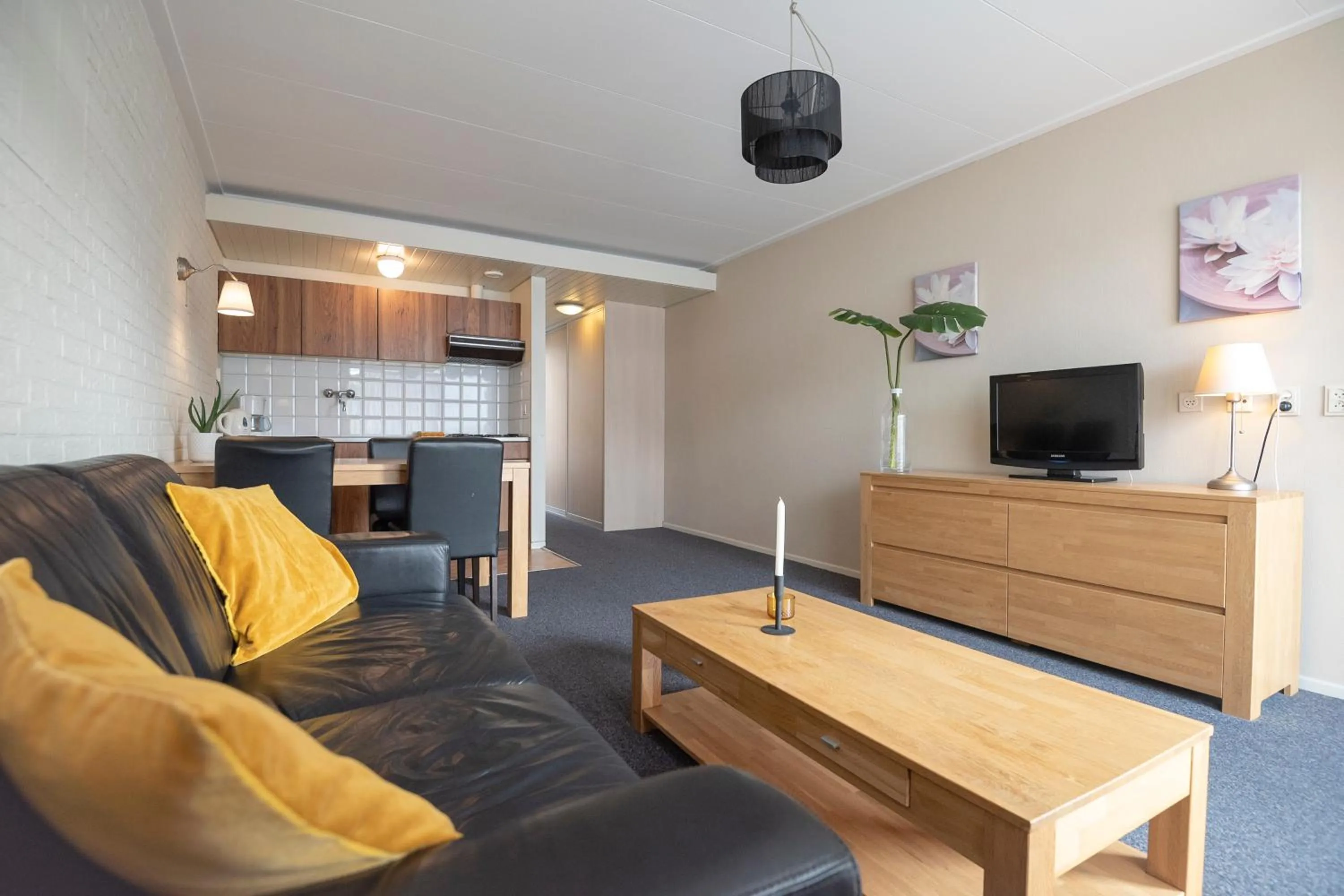 TV and multimedia in Hotel Royal