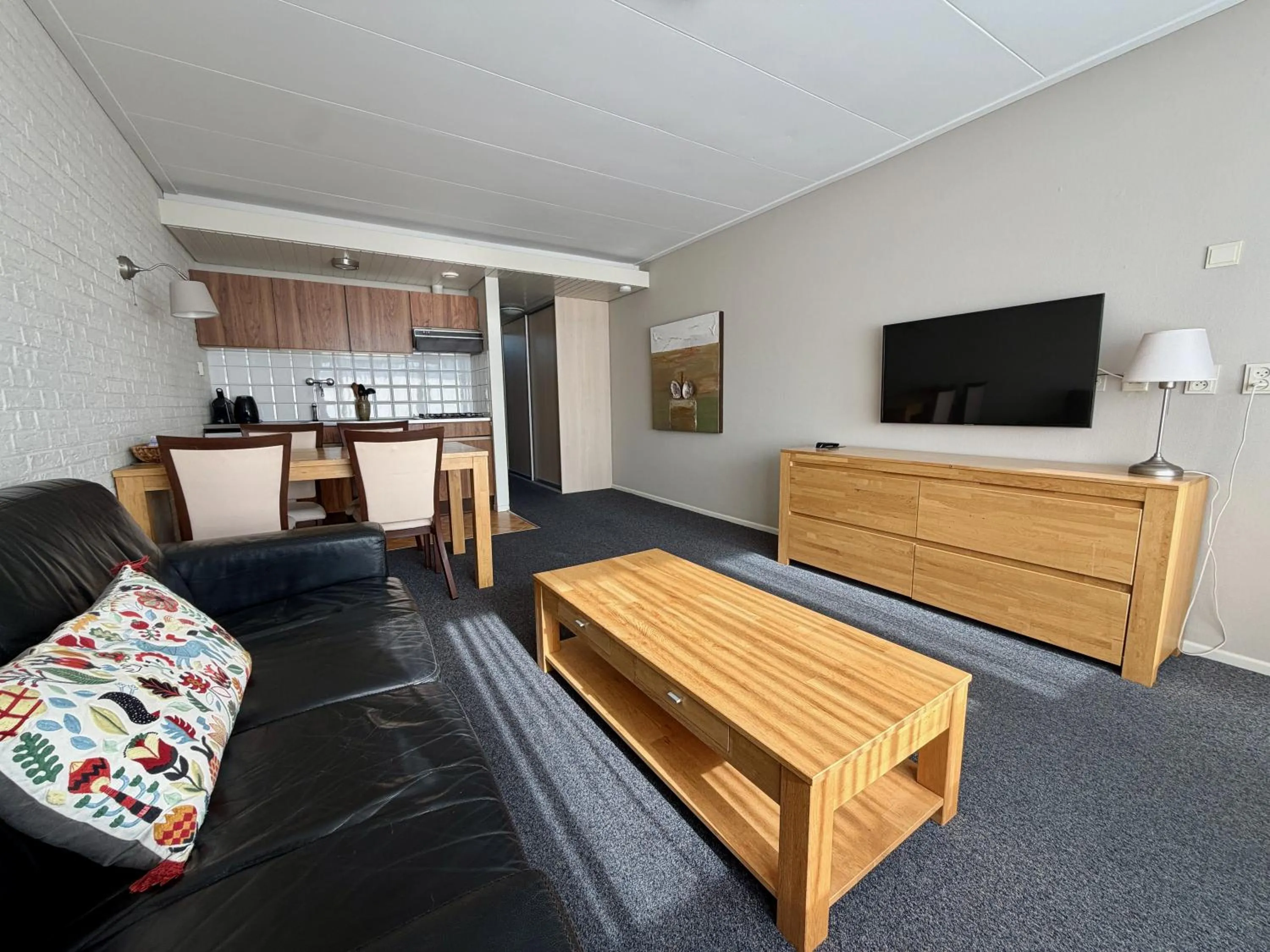 Kitchen or kitchenette in Hotel Royal