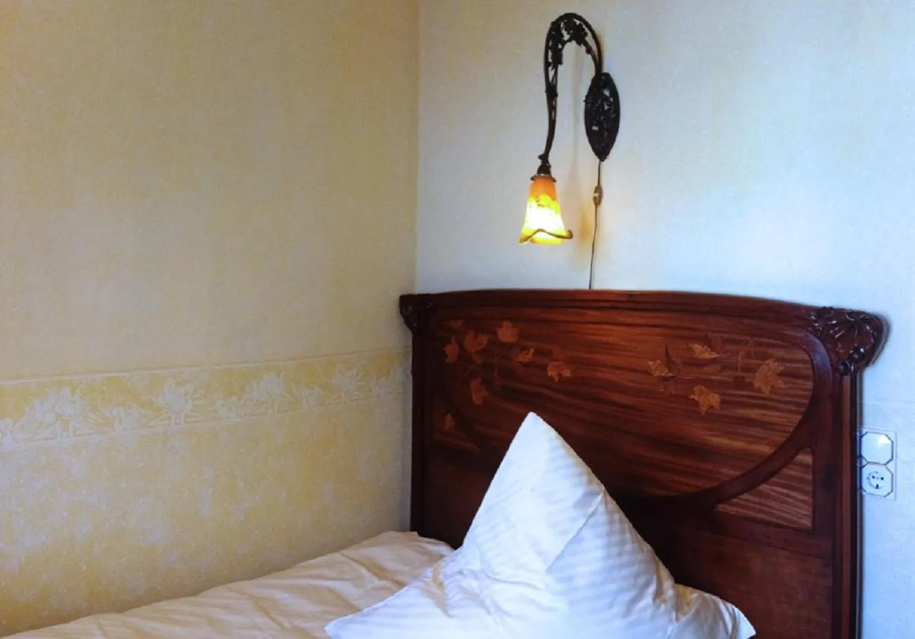 Bed in Hotel Goldener Löwe