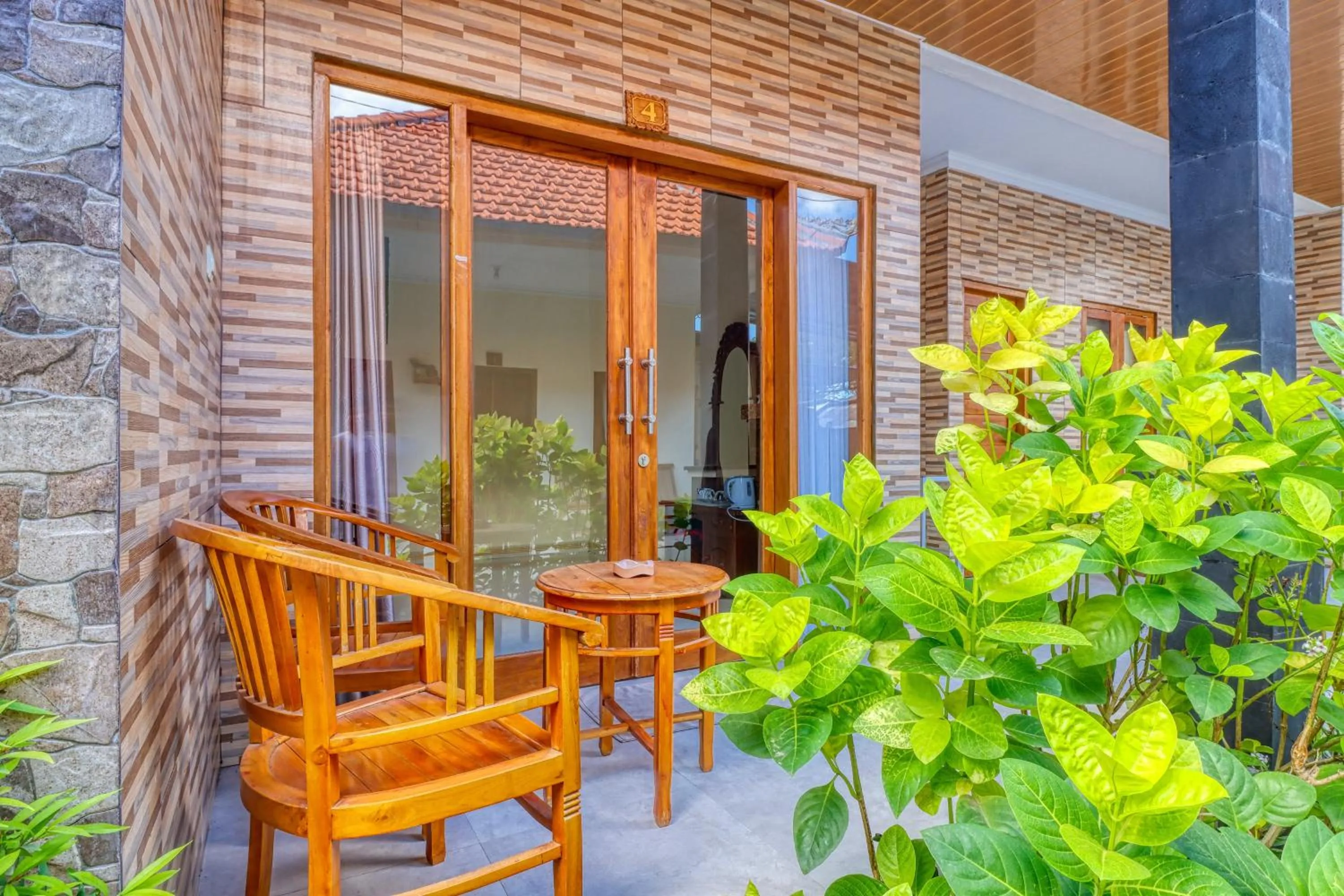 Patio in Nibugi Guest House