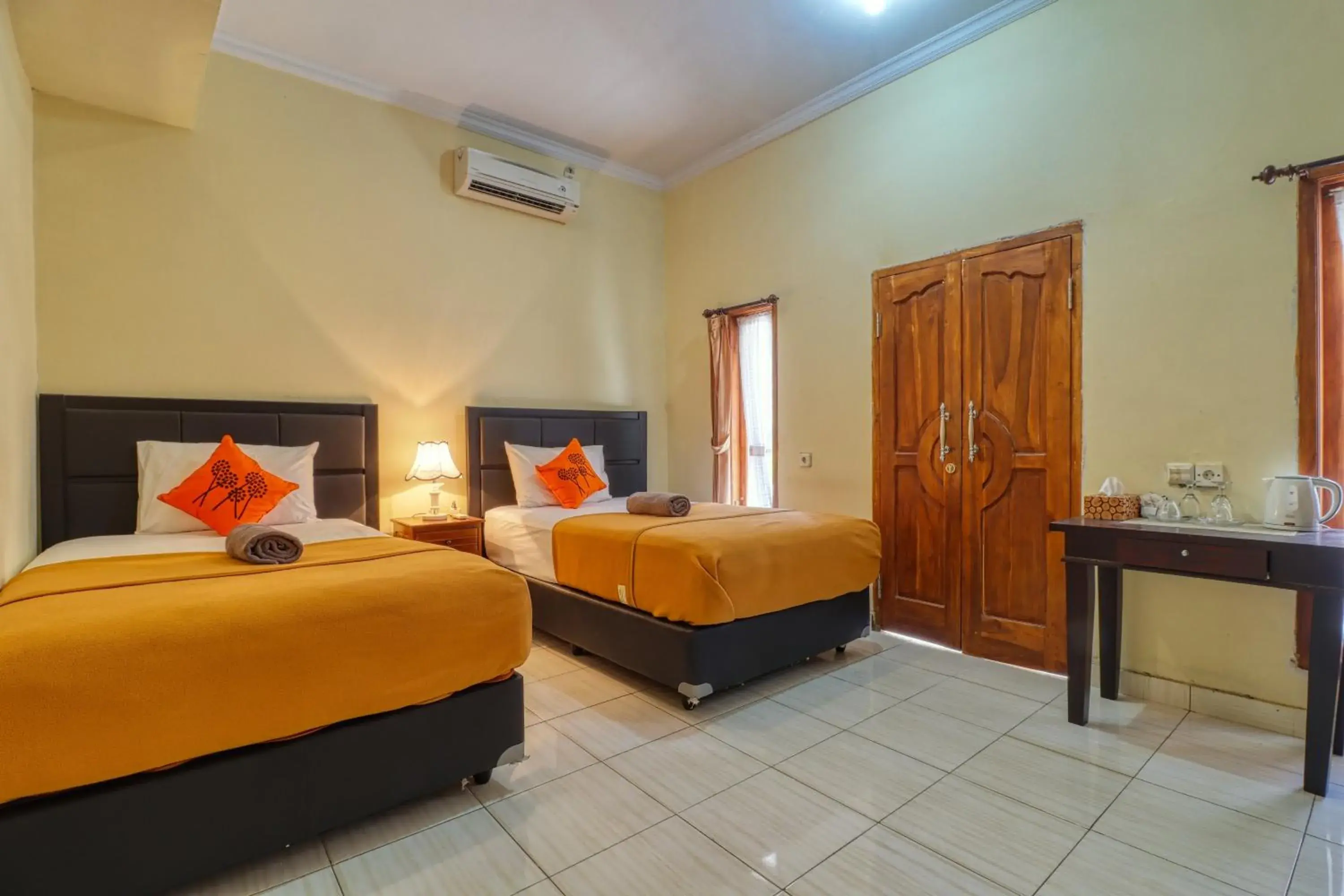 Standard Twin Room in Nibugi Guest House Standard Twin Room in Nibugi Guest House