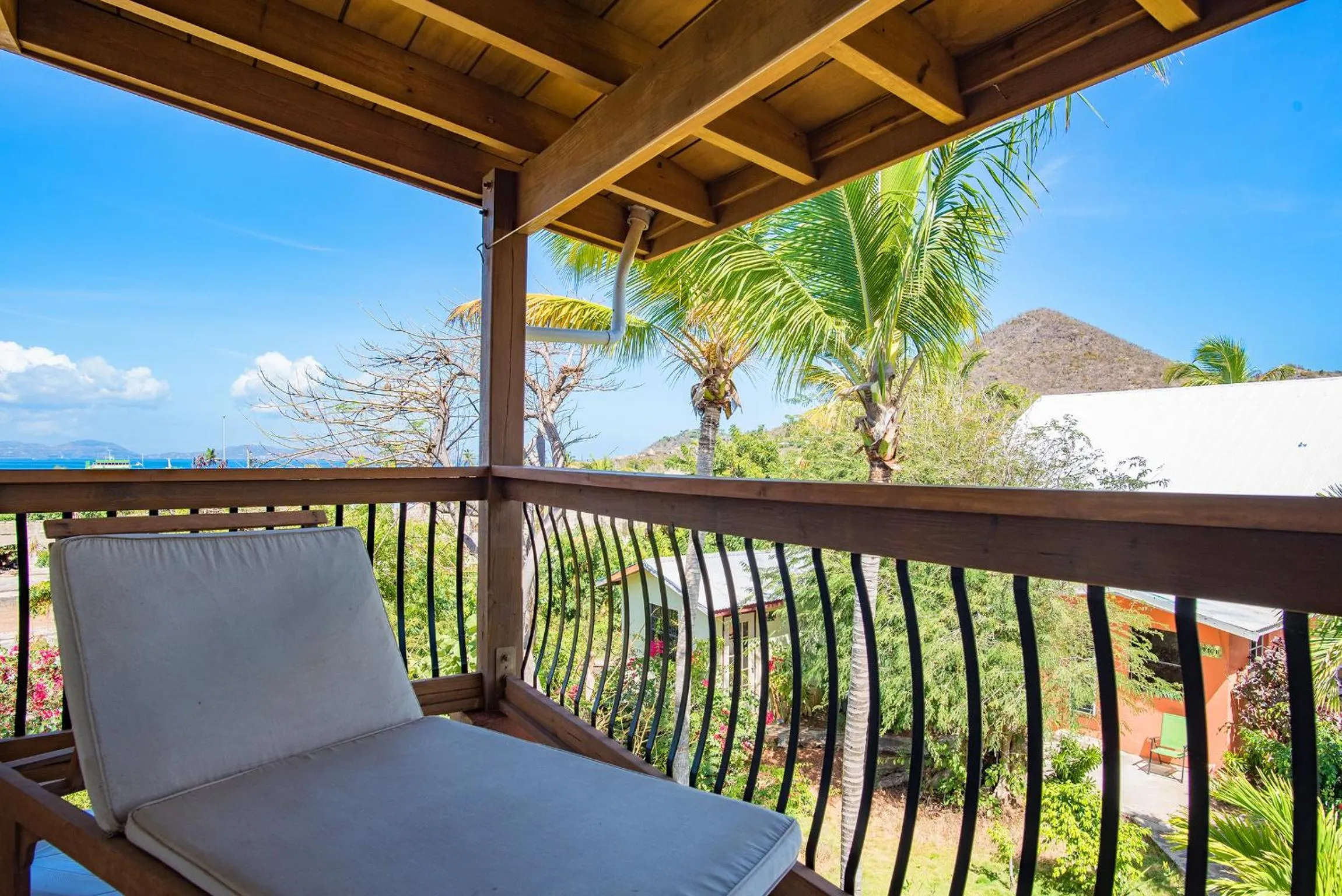 Bayview Vacation Apartments