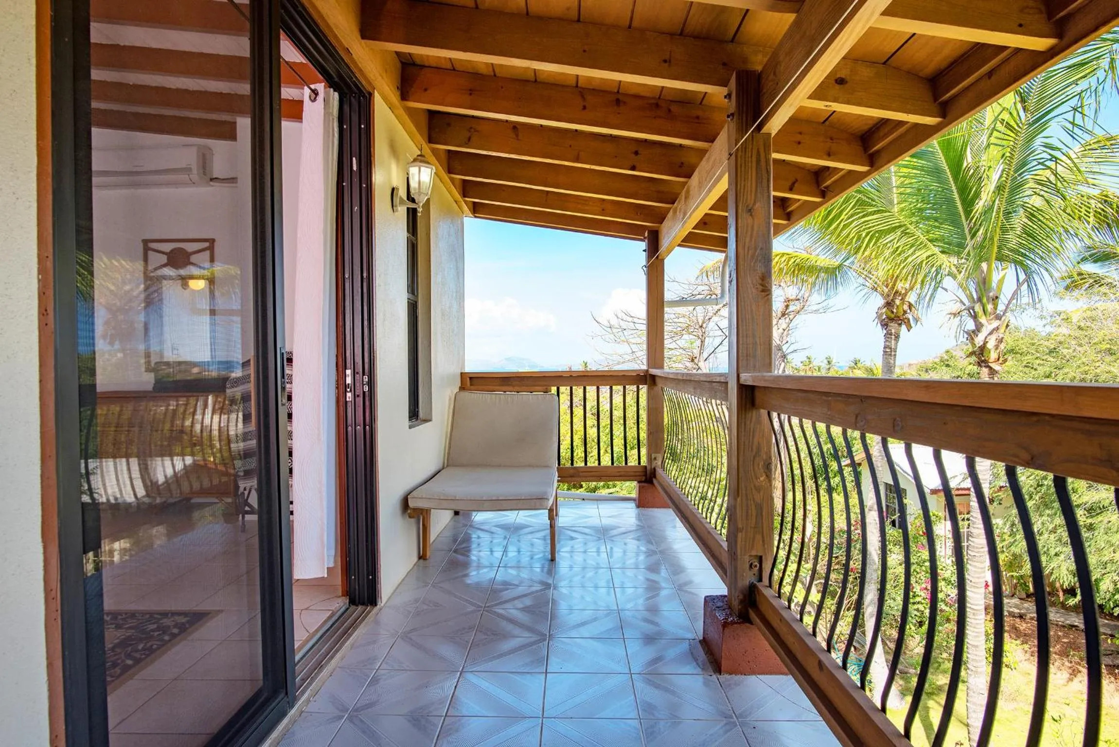 Bayview Vacation Apartments