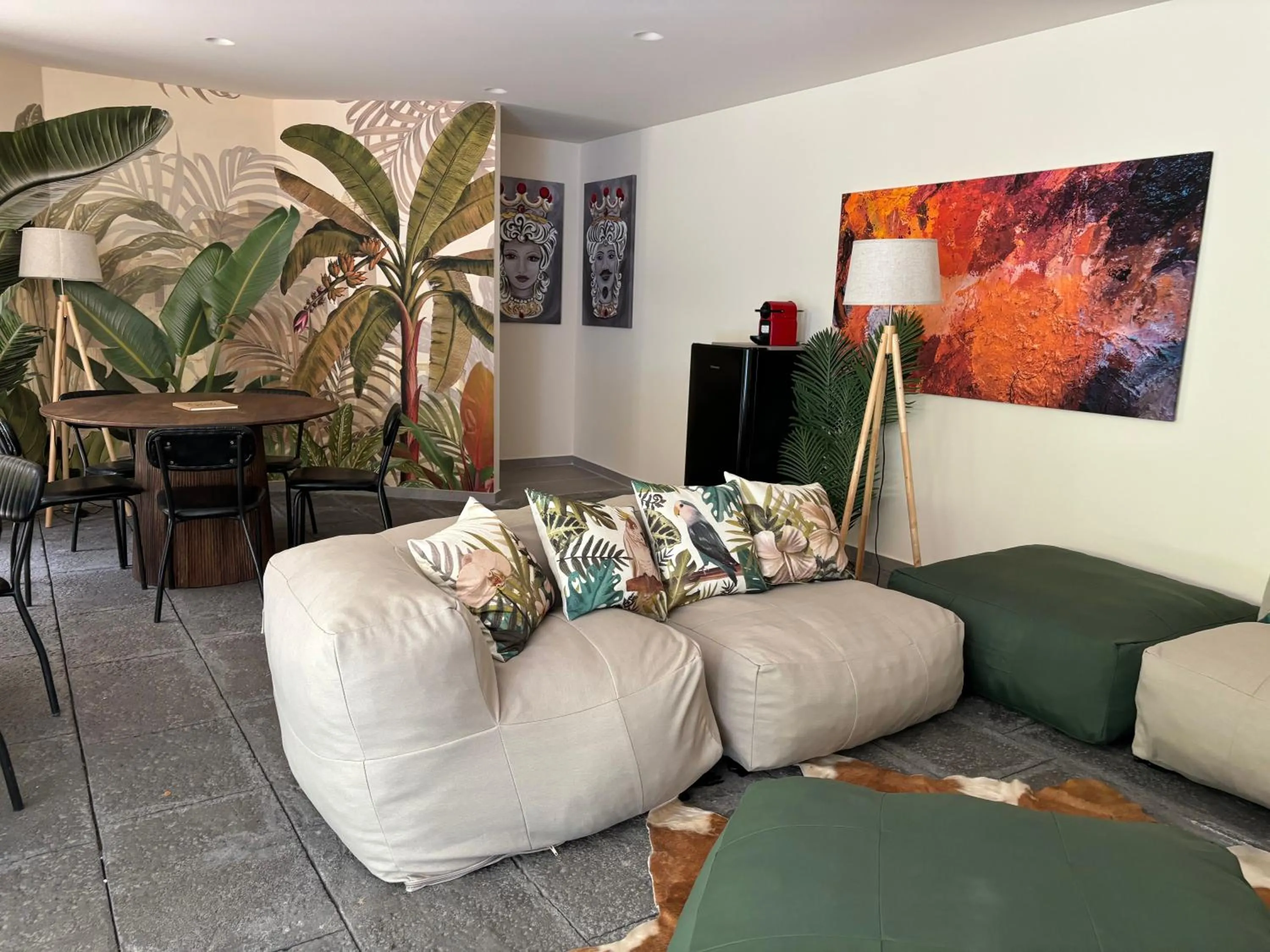 Communal lounge/ TV room in Luxury Panoramic Loft with heated pool near Catania, Taormina, the Sea and Mount Etna by SicilianRelaxingHomes