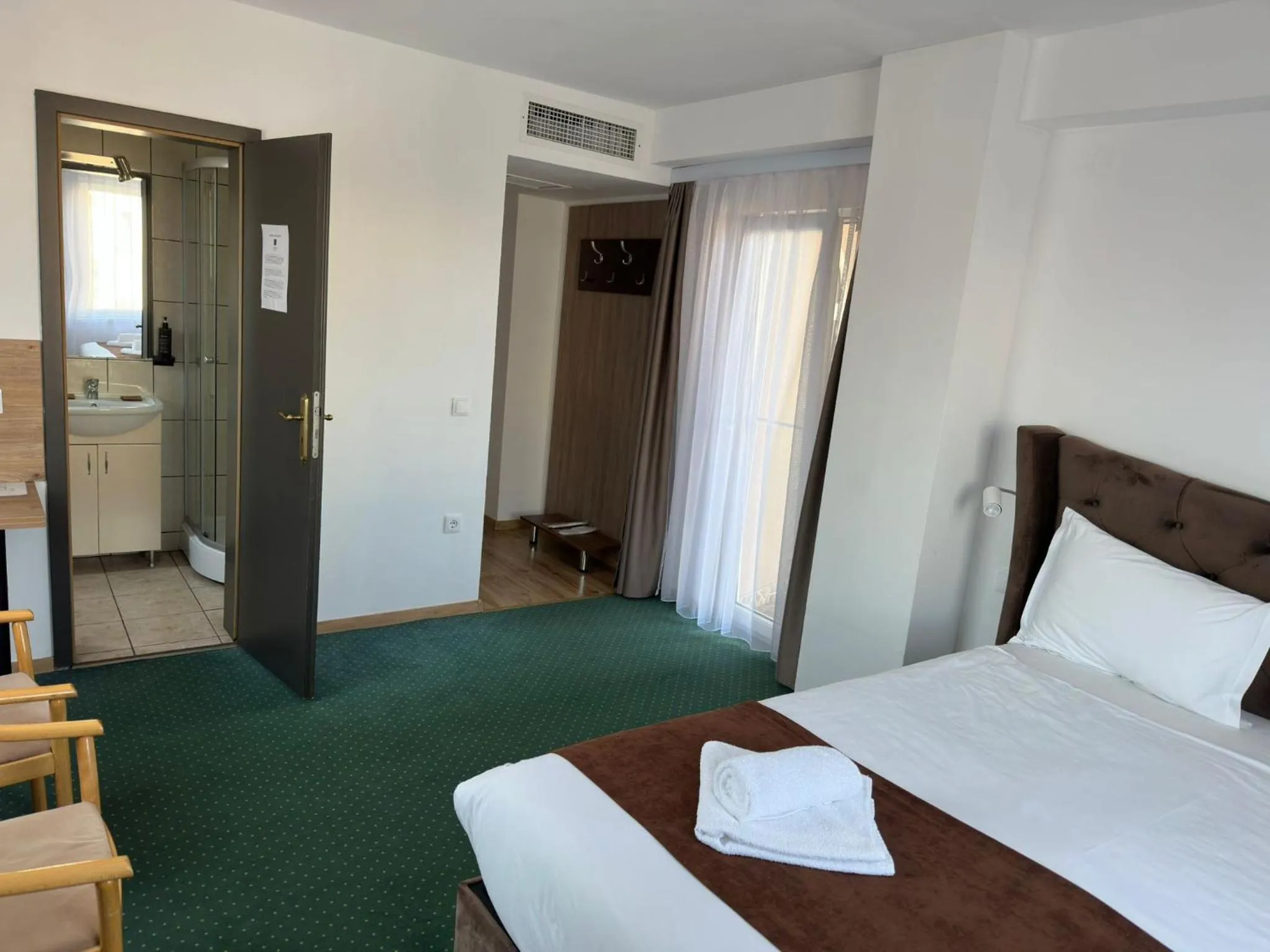 Photo of the whole room, Bed in Hotel Apollo Central