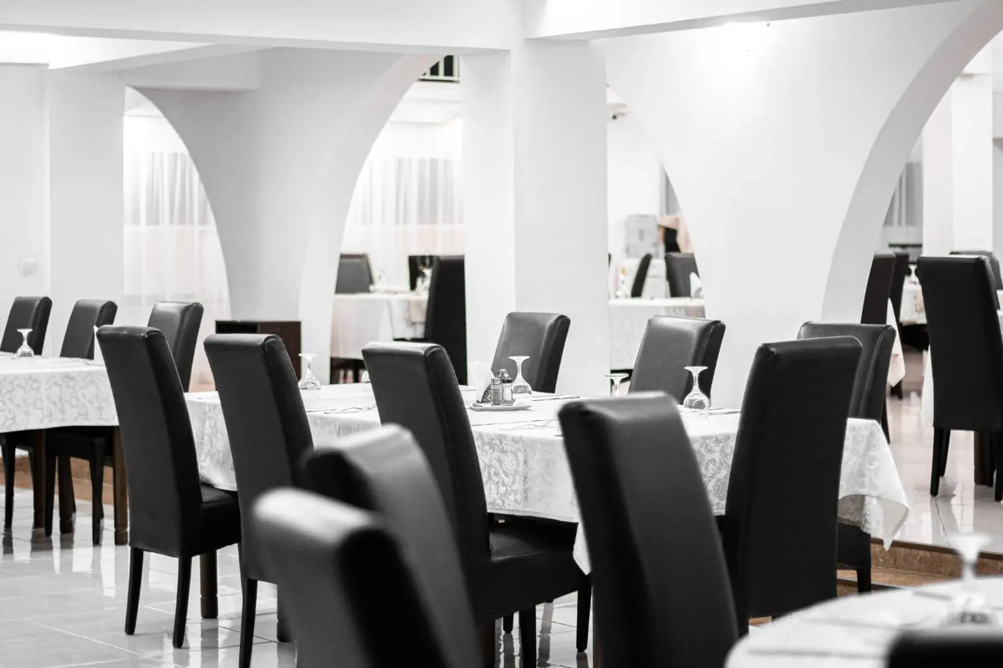 Restaurant/places to eat in Hotel Apollo Central Restaurant/places to eat in Hotel Apollo Central