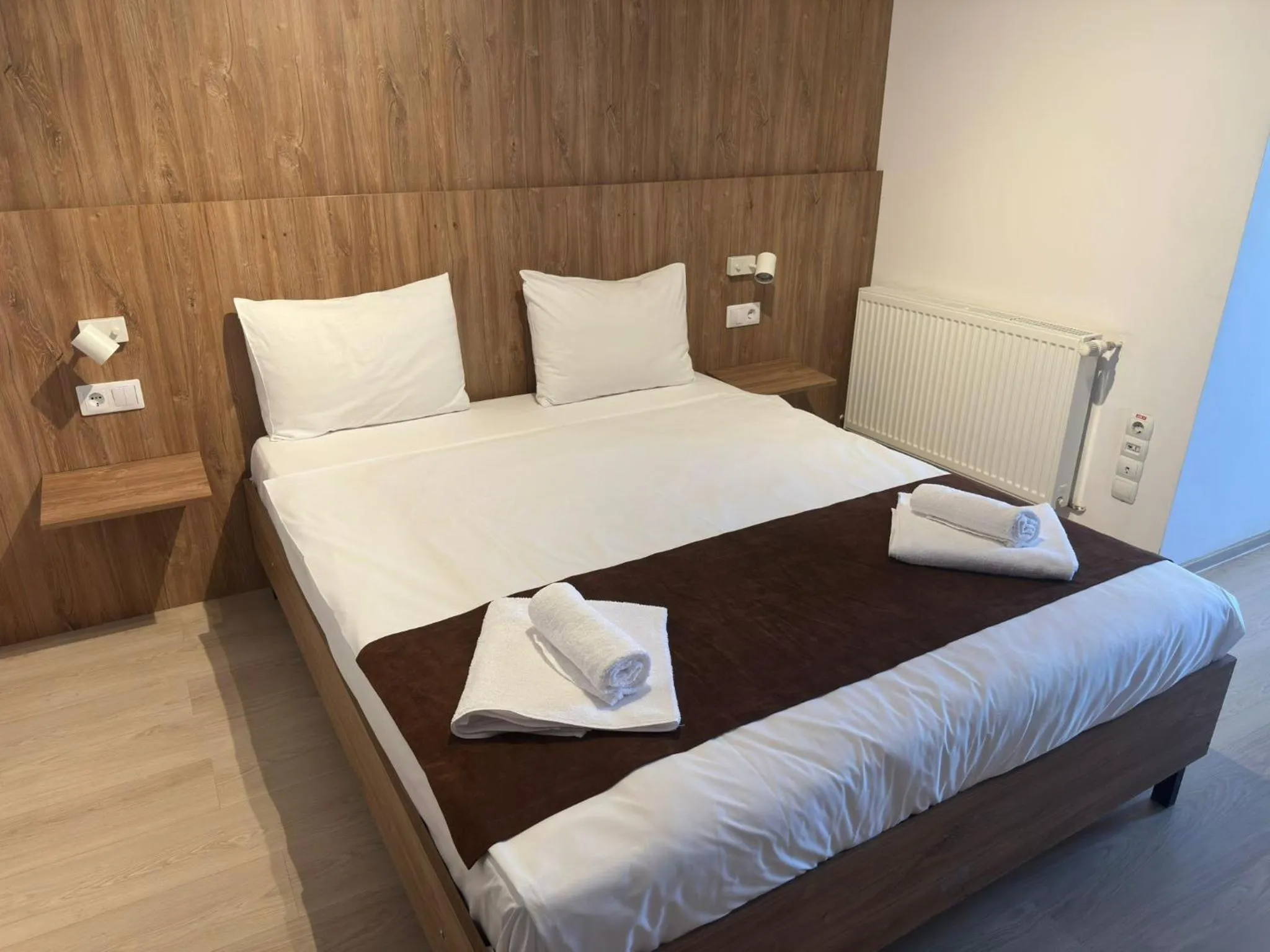 Photo of the whole room, Bed in Hotel Apollo Central