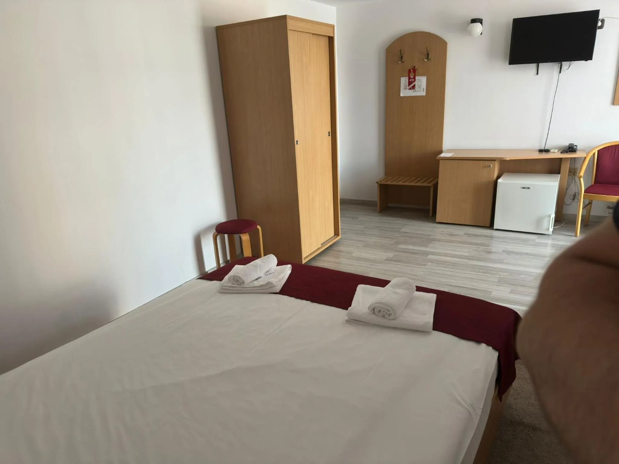 Photo of the whole room, Bed in Hotel Apollo Central