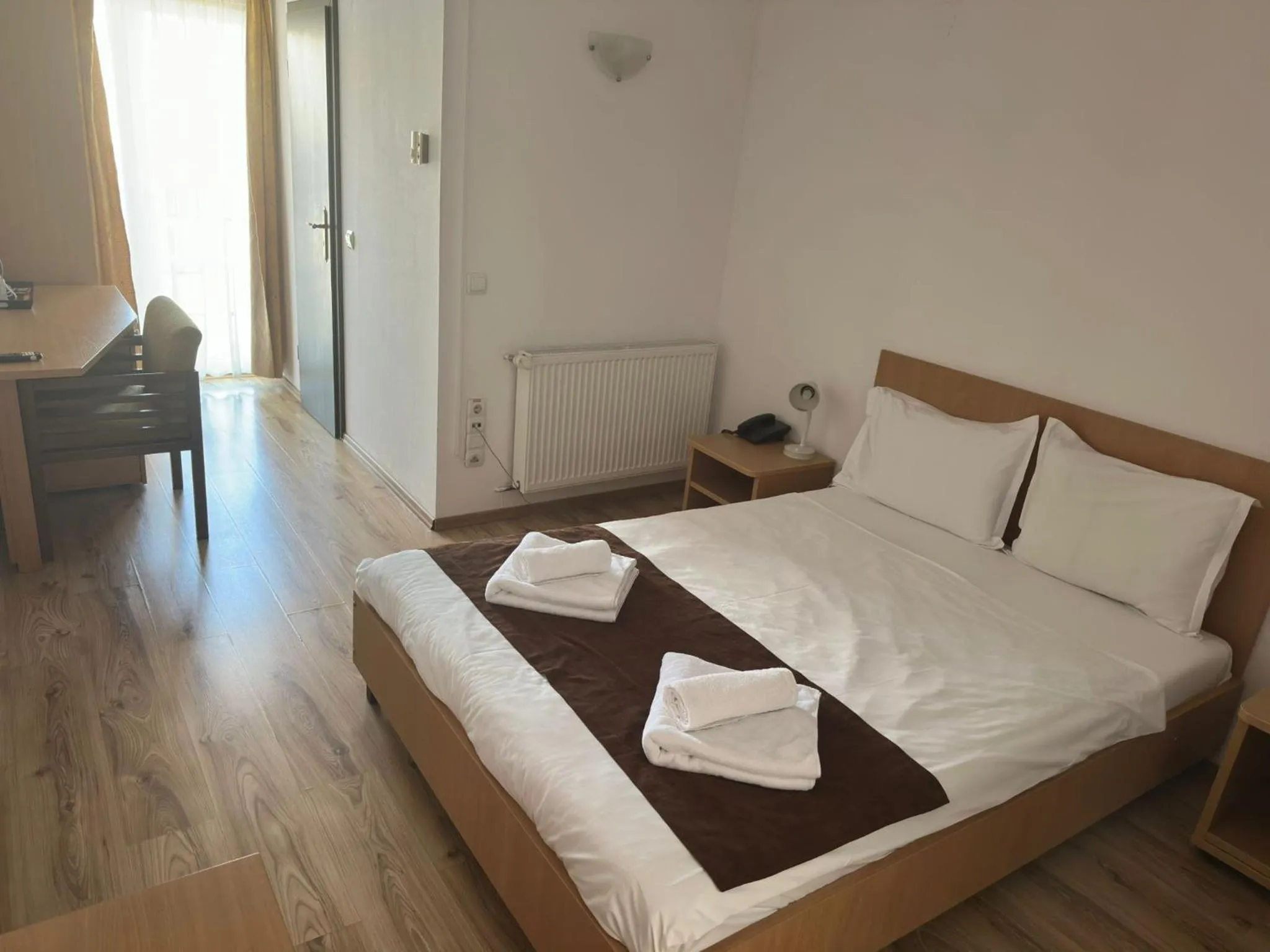 Photo of the whole room, Bed in Hotel Apollo Central