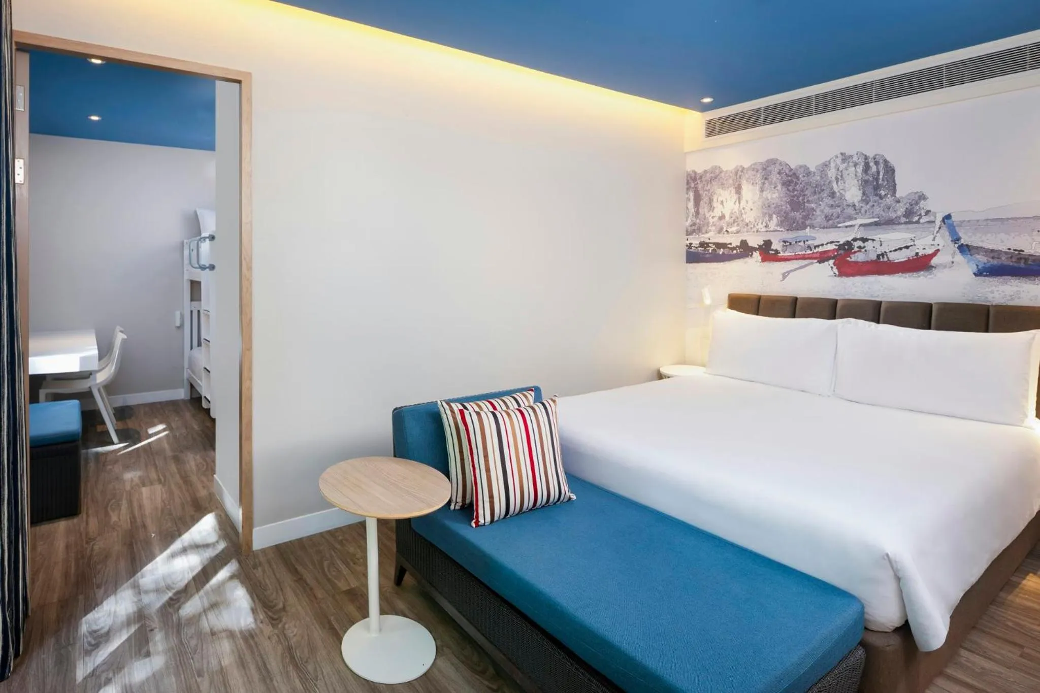 Logo/Certificate/Sign, Bed in OZO Phuket