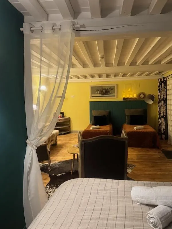 Bed in La Cour Sainte Catherine demeure de charme