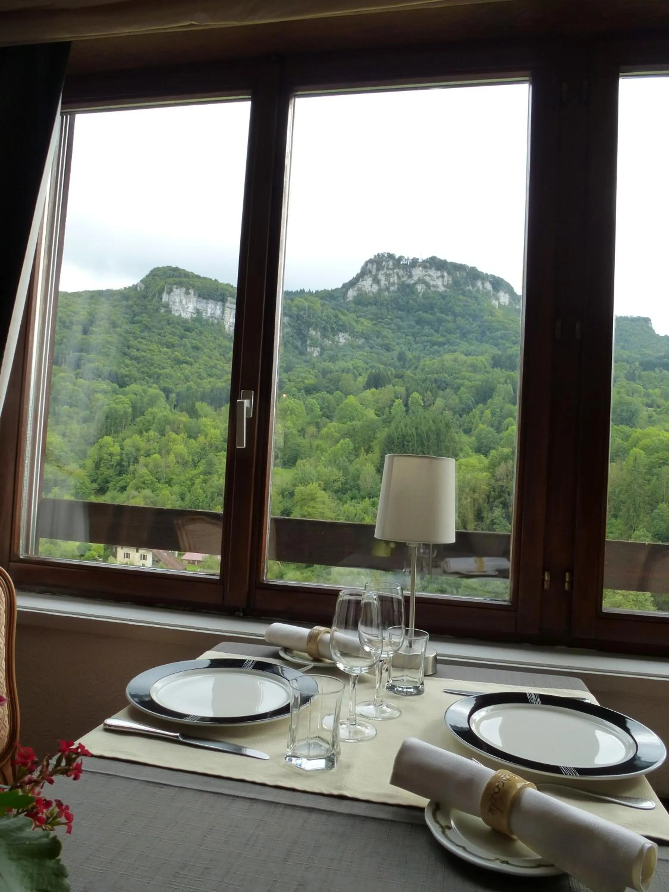 Restaurant/places to eat in La Cascade