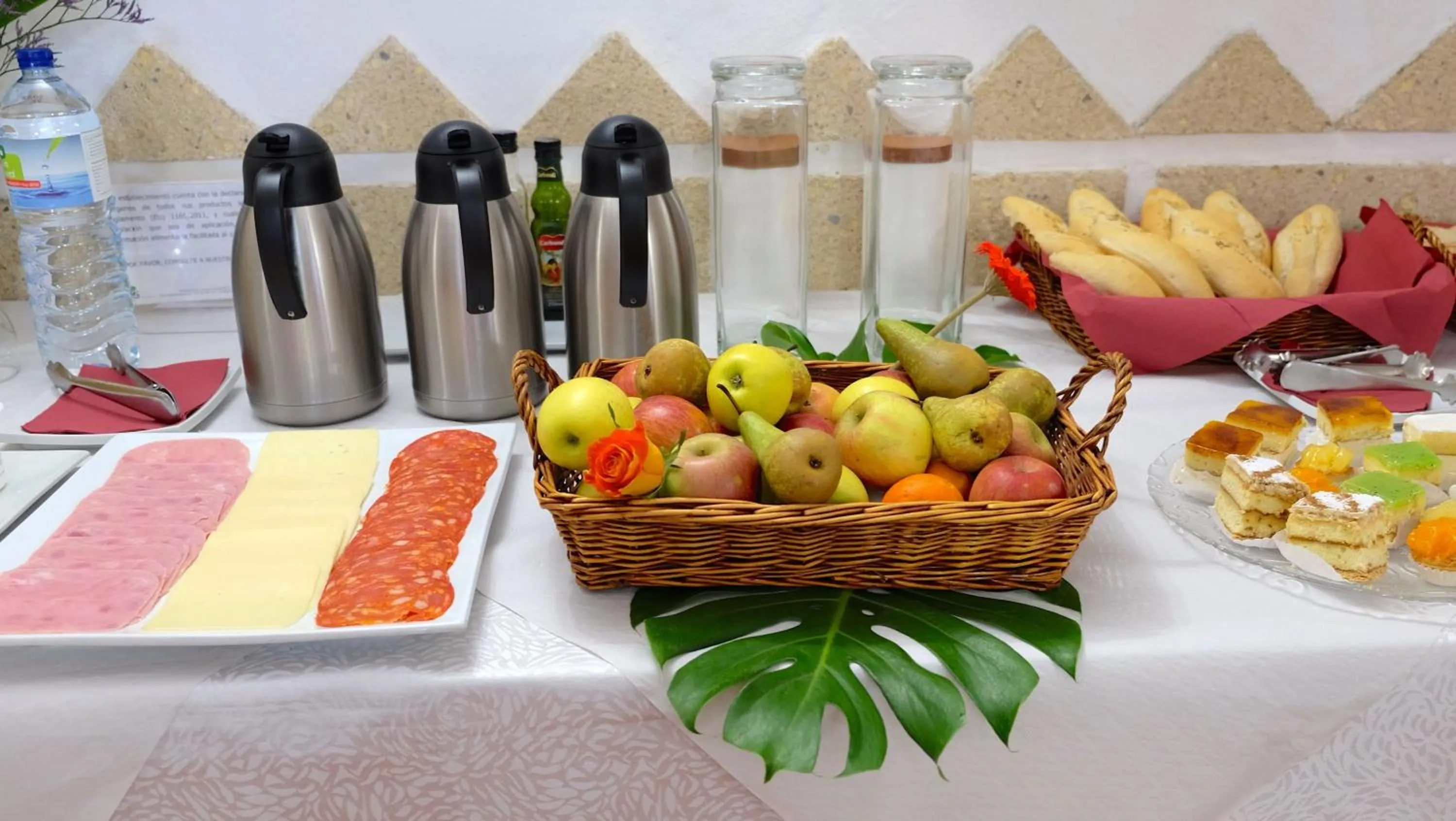 Breakfast in Hotel Rural Finca La Hacienda