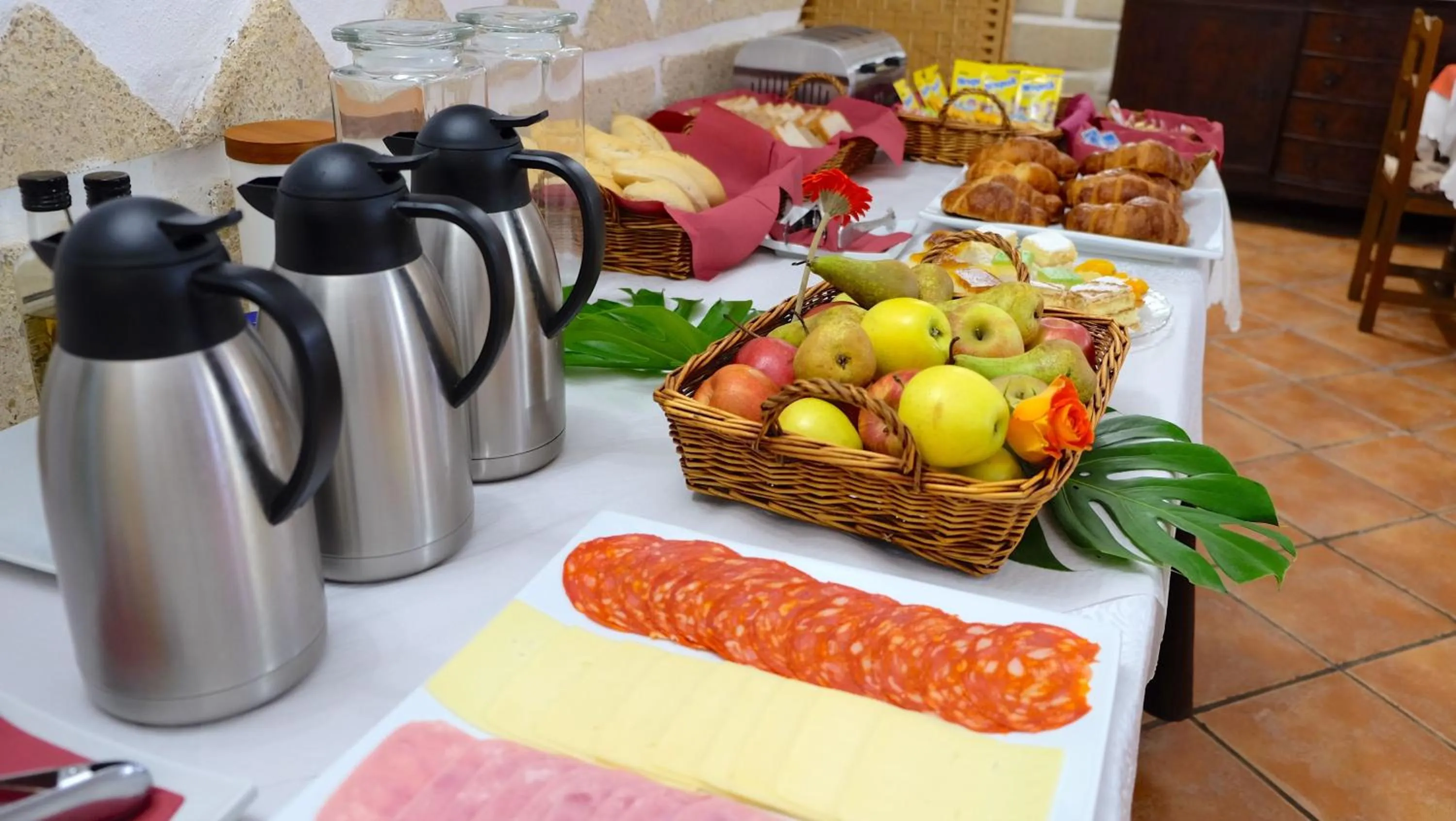 Breakfast in Hotel Rural Finca La Hacienda
